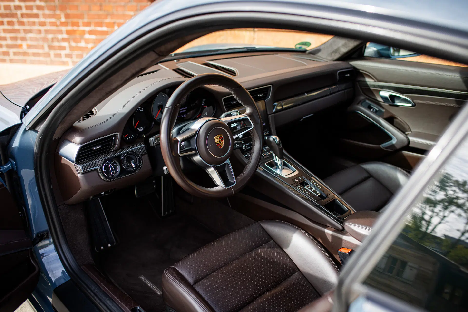 Load larger image of 2017 Porsche 911 Carrera S - Stuttcars Classified