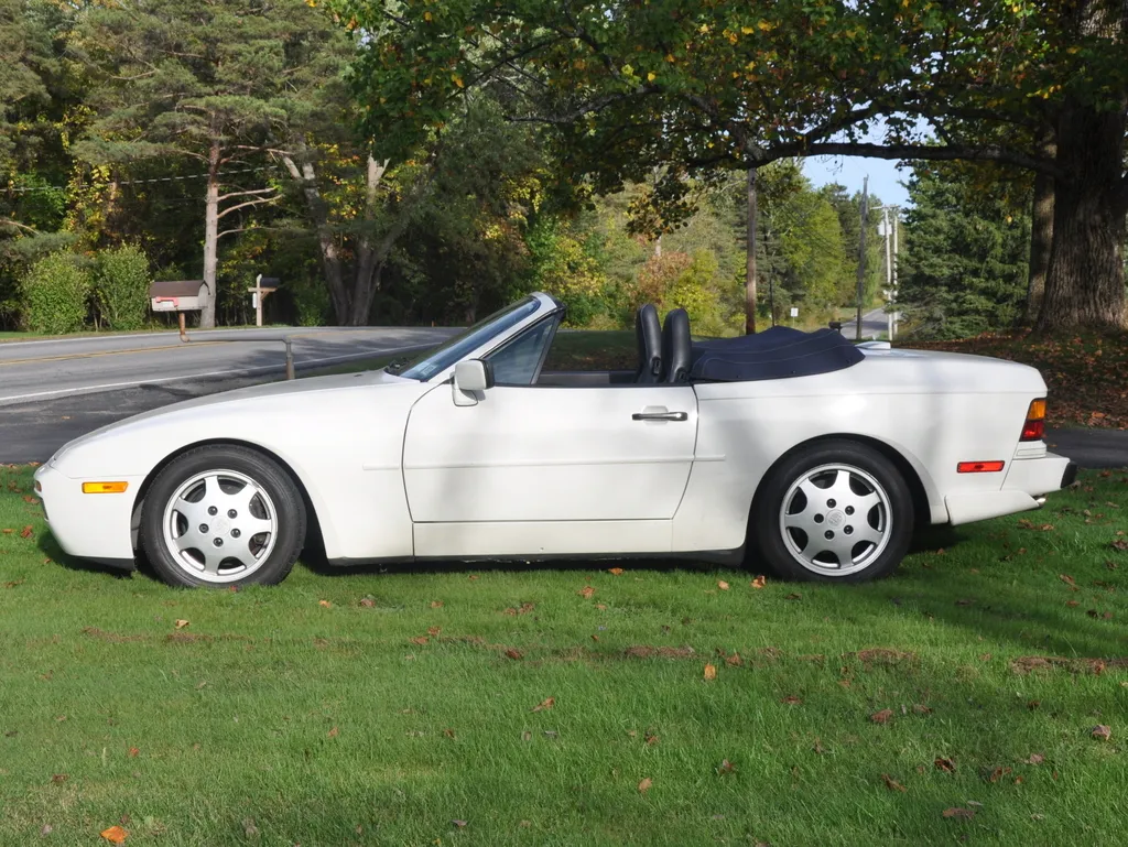 Load larger image of 1990 Porsche 944 S2 Cabriolet - Stuttcars Classified