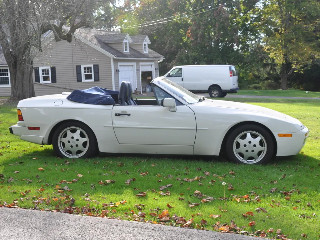 Load larger image of 1990 Porsche 944 S2 Cabriolet - Stuttcars Classified