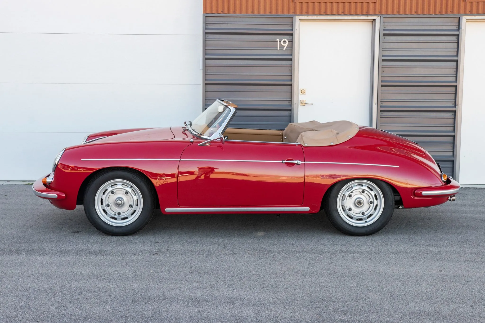 Load larger image of Willhoit 2.2L-Powered 1961 Porsche 356B Roadster - Stuttcars Classified