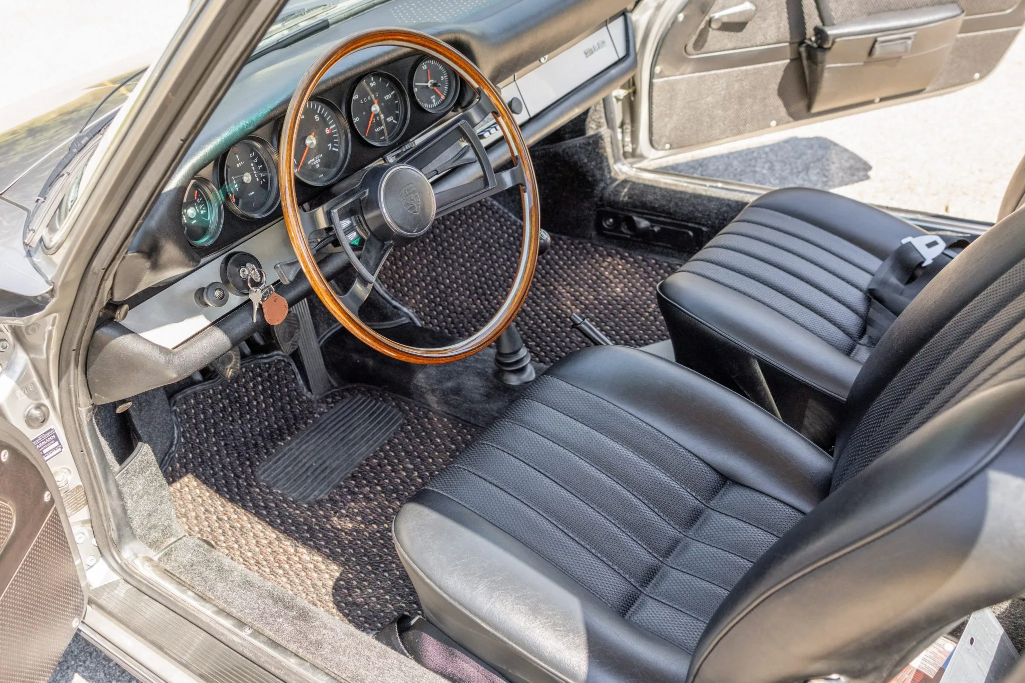 Load larger image of 1968 Porsche 912 Coupe - Stuttcars Classified