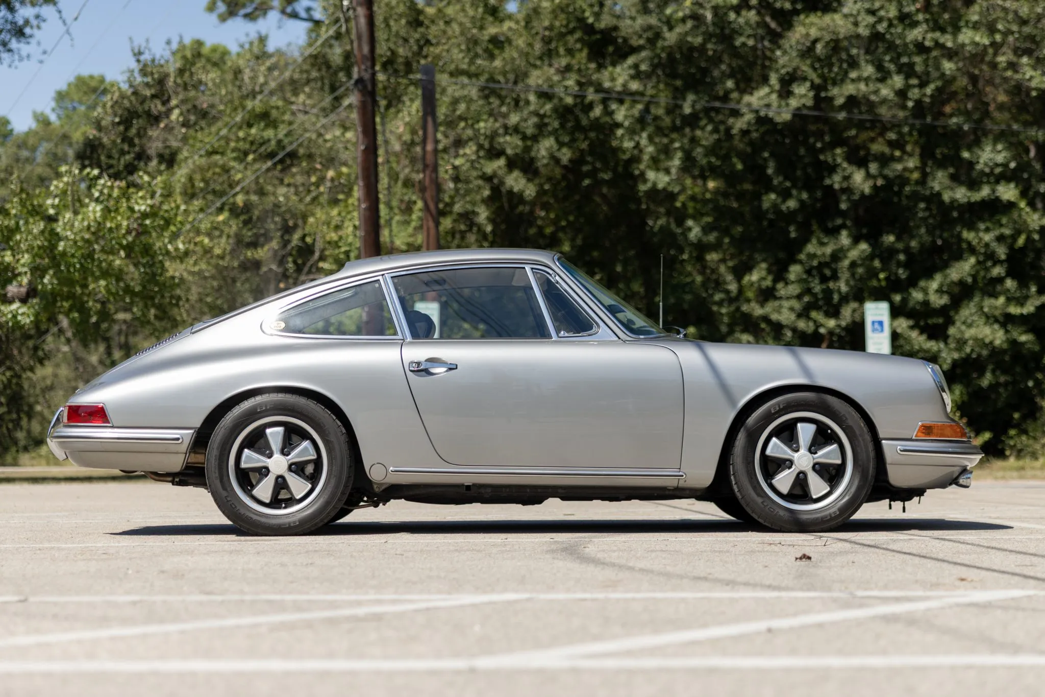 Load larger image of 1968 Porsche 912 Coupe - Stuttcars Classified
