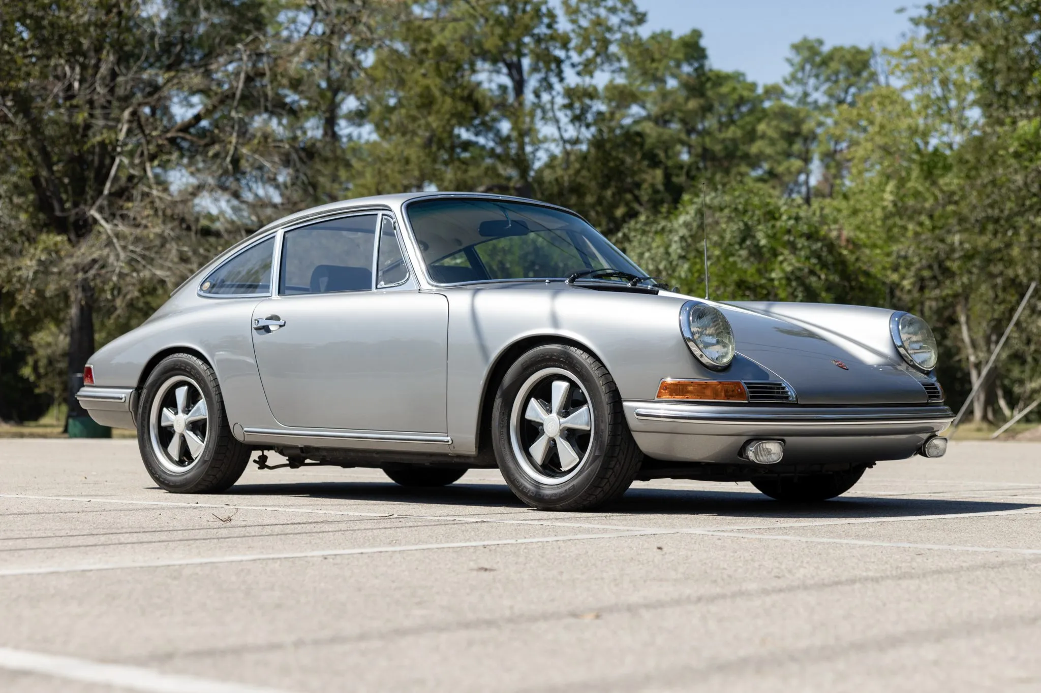 Load larger image of 1968 Porsche 912 Coupe - Stuttcars Classified