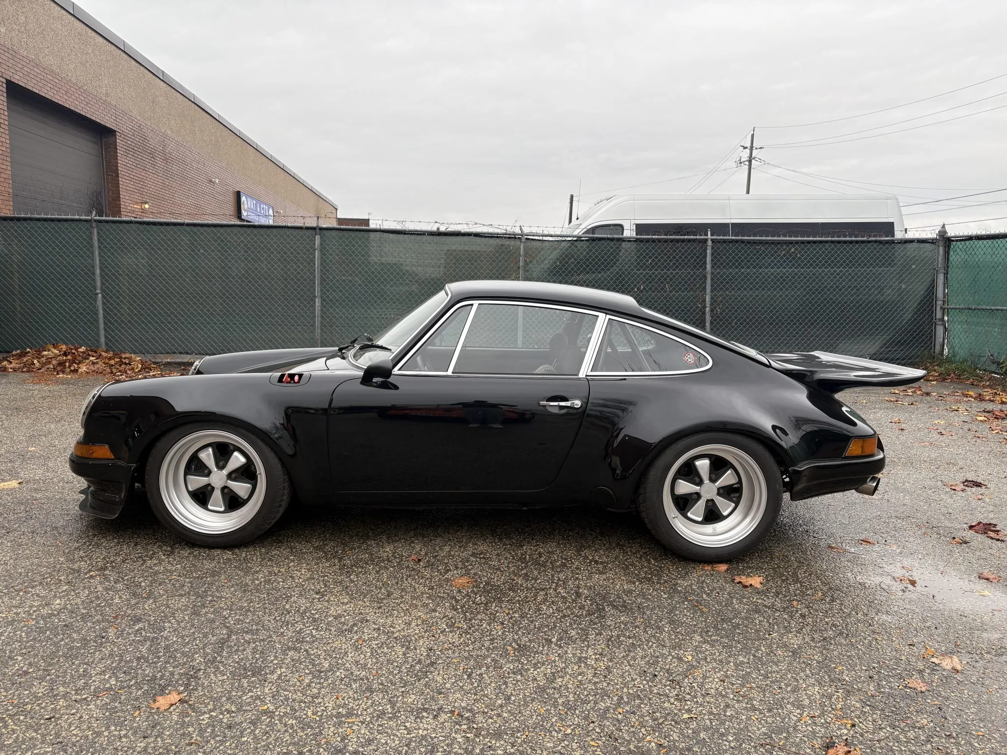 Load larger image of RSR-Style, Twin-Plug-Powered 1970 Porsche 911E Coupe - Stuttcars Classified