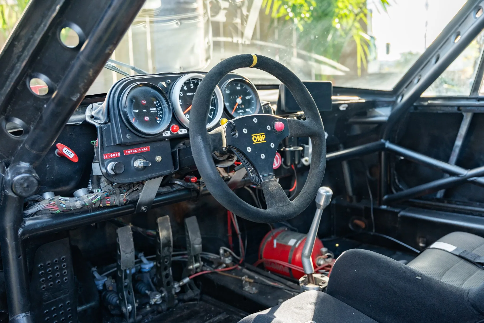 Load larger image of 2.7L-Powered 1970 Porsche 914 5-Speed Race Car - Stuttcars Classified