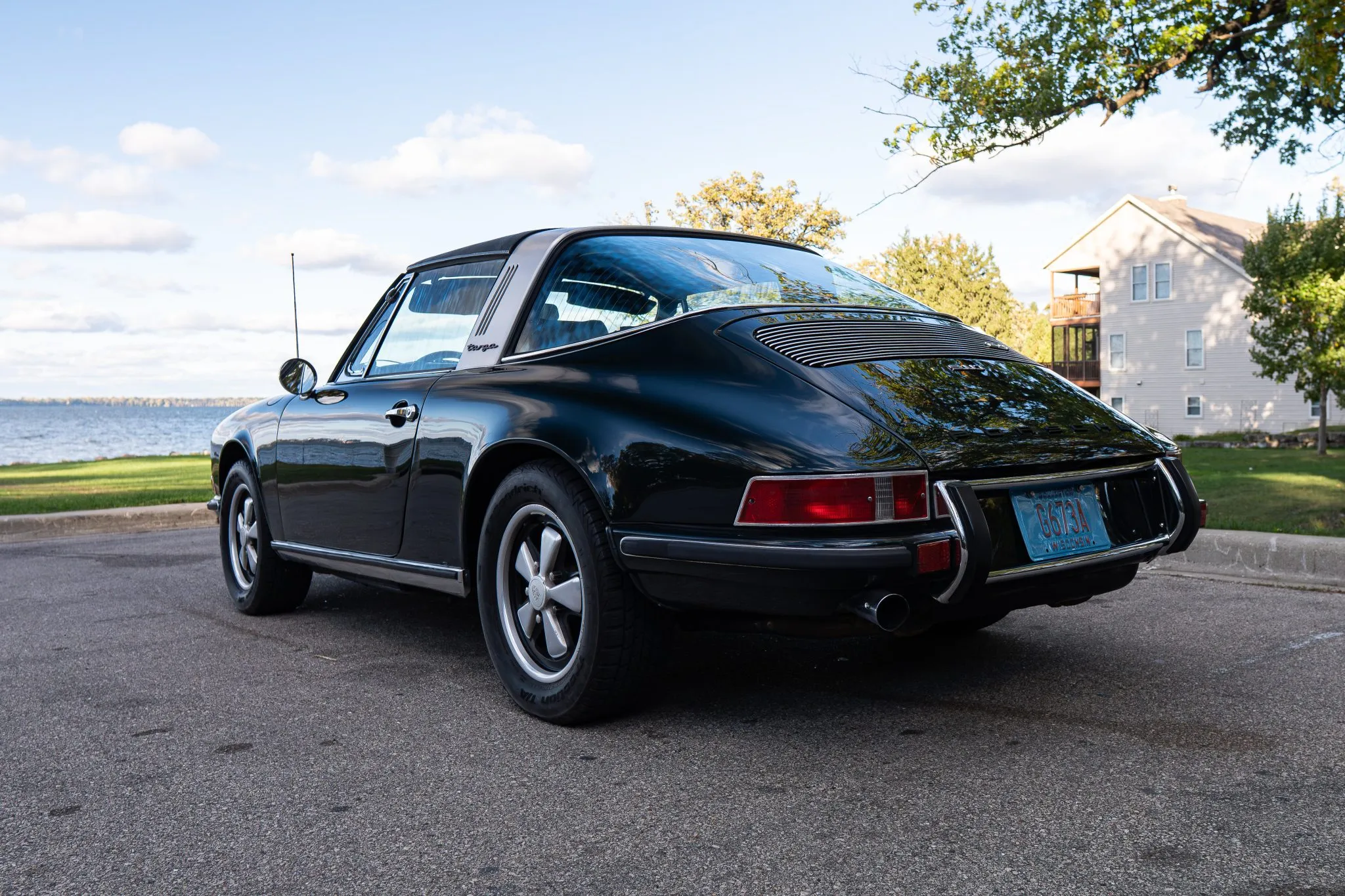 Load larger image of 1972 Porsche 911T Targa - Stuttcars Classified