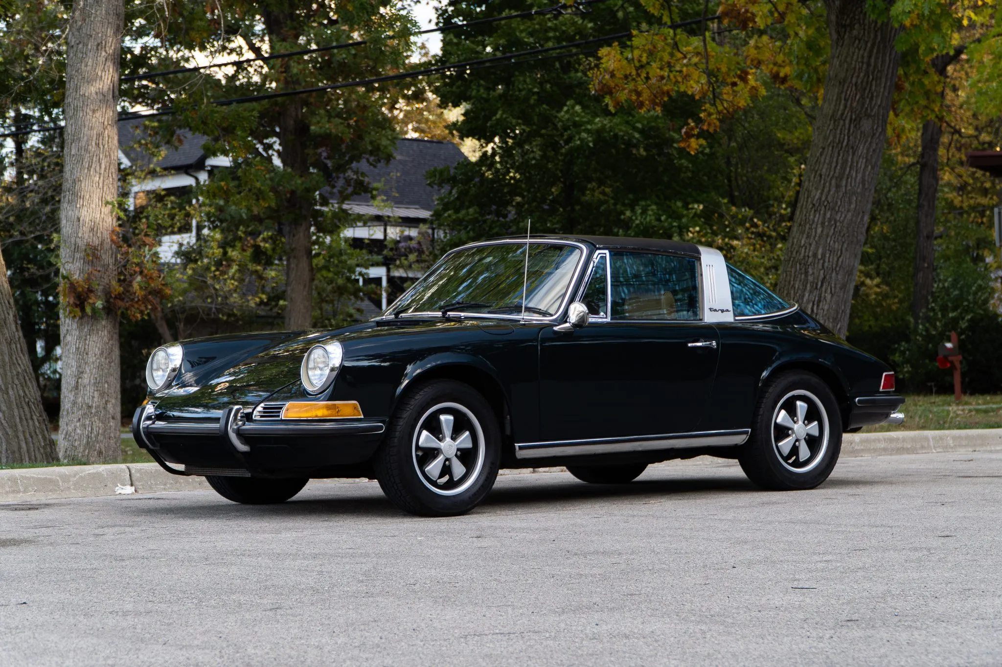 Load larger image of 1972 Porsche 911T Targa - Stuttcars Classified