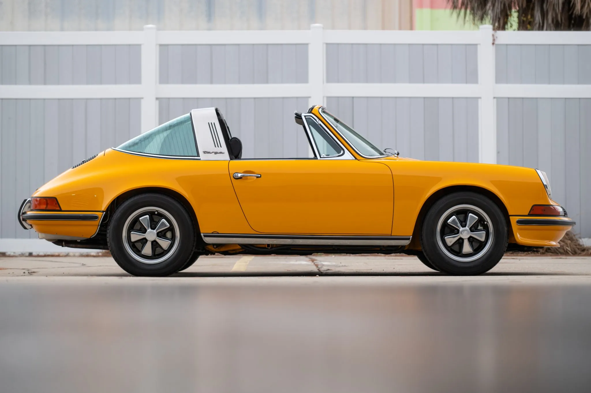 Load larger image of 1973 Porsche 911S Targa - Stuttcars Classified
