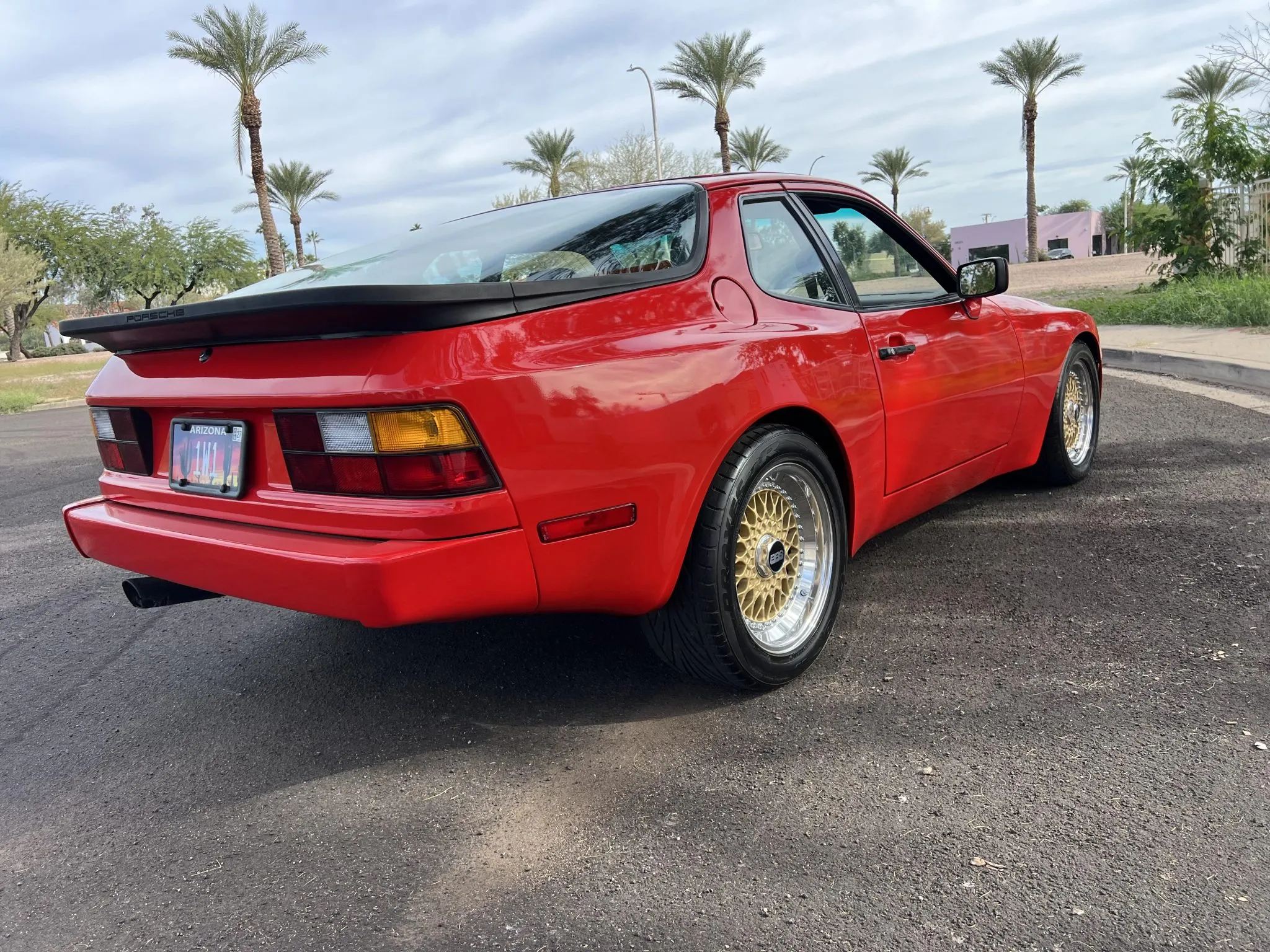 Load larger image of 1985 Porsche 944 - Stuttcars Classified