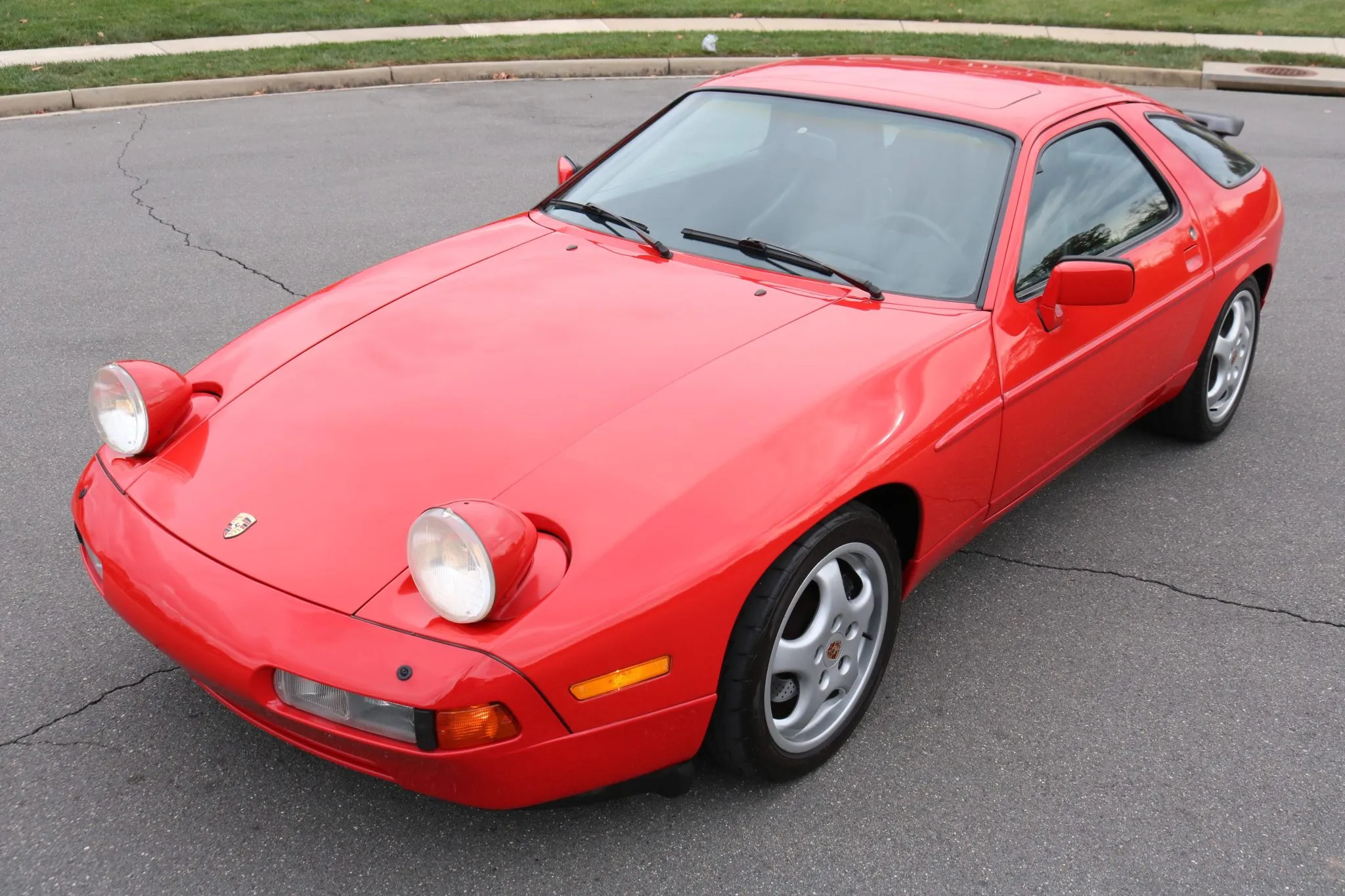 Load larger image of 1987 Porsche 928 S4 - Stuttcars Classified