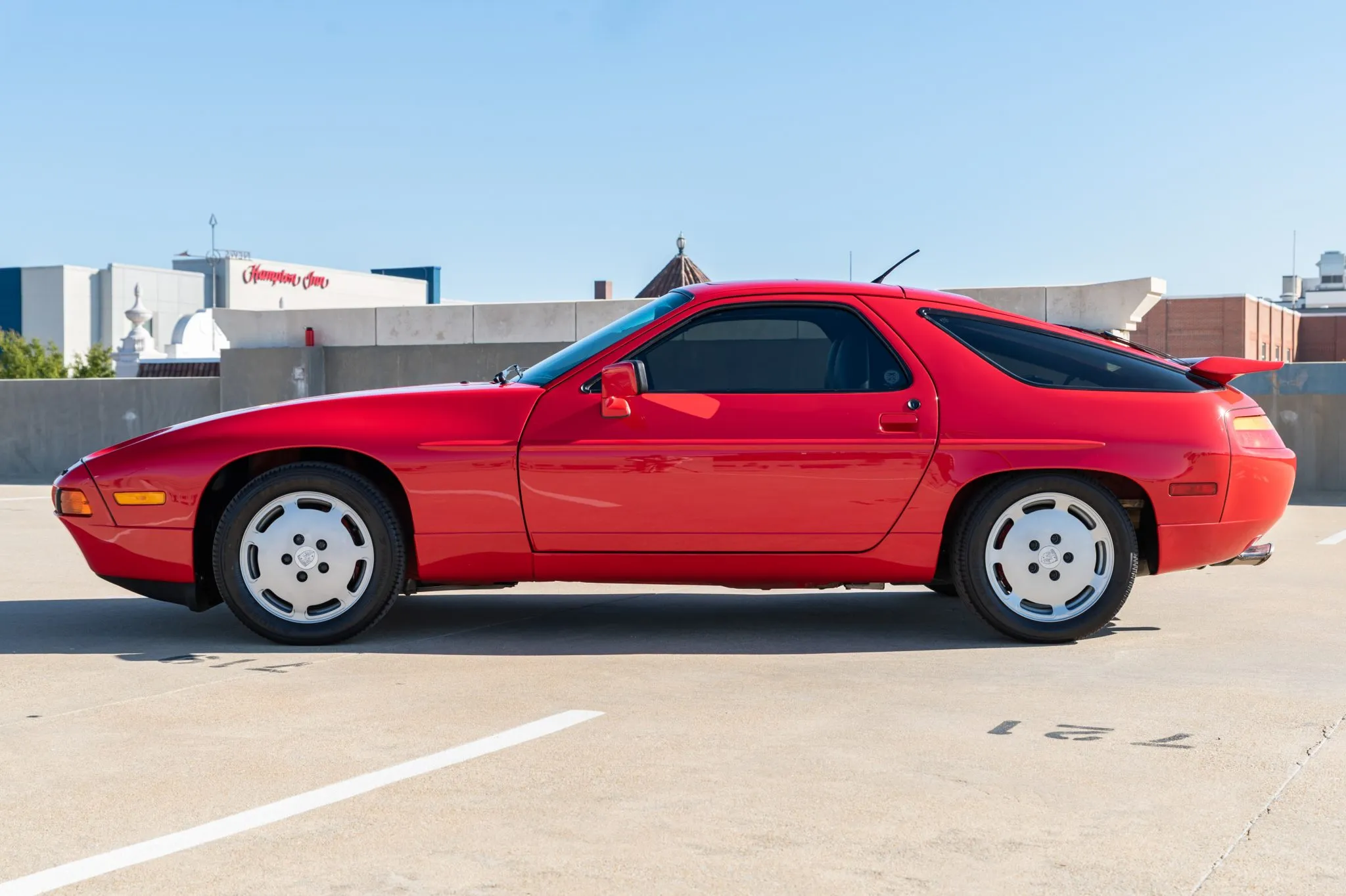 Load larger image of 1989 Porsche 928 S4 - Stuttcars Classified
