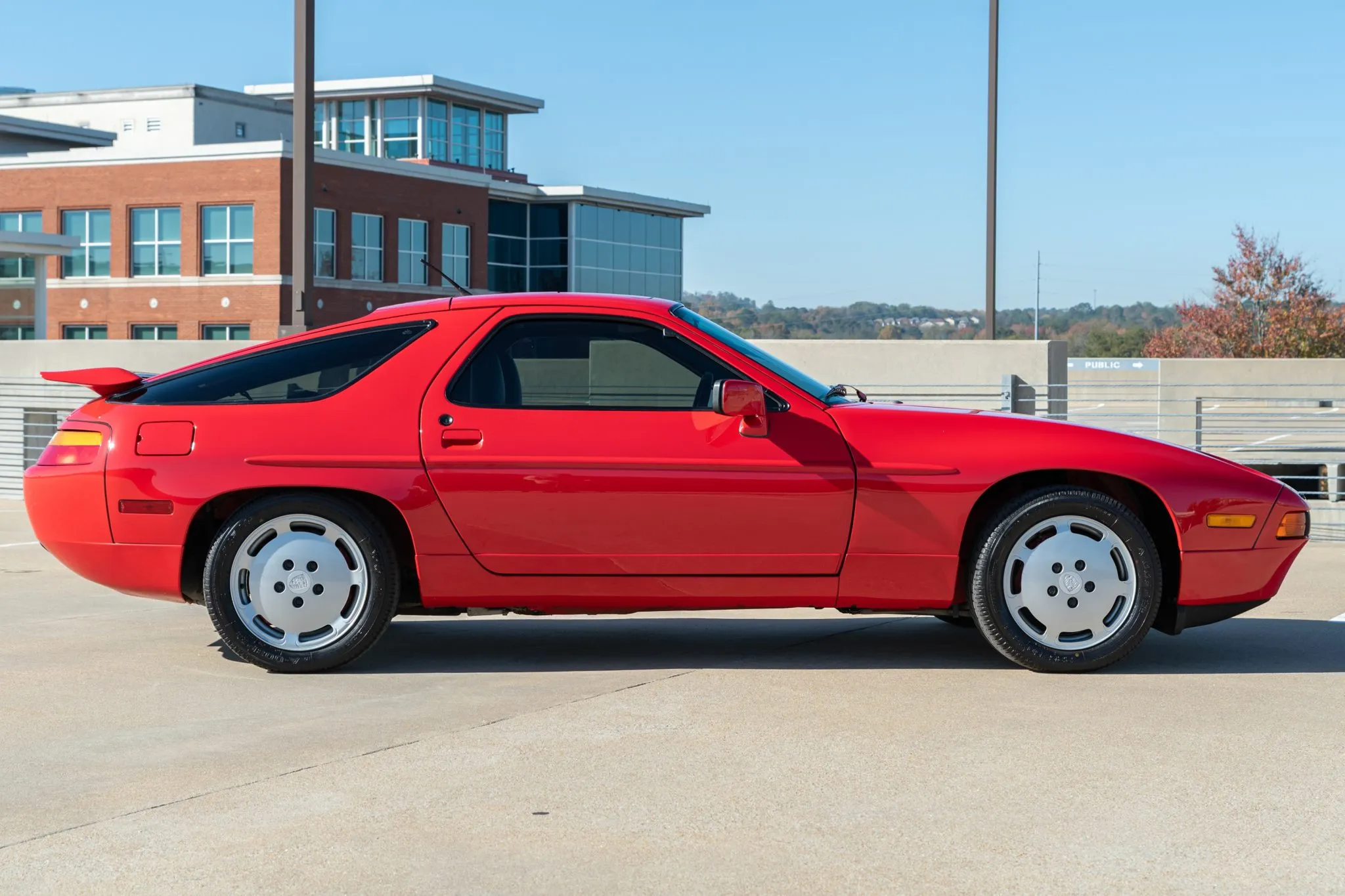 Load larger image of 1989 Porsche 928 S4 - Stuttcars Classified