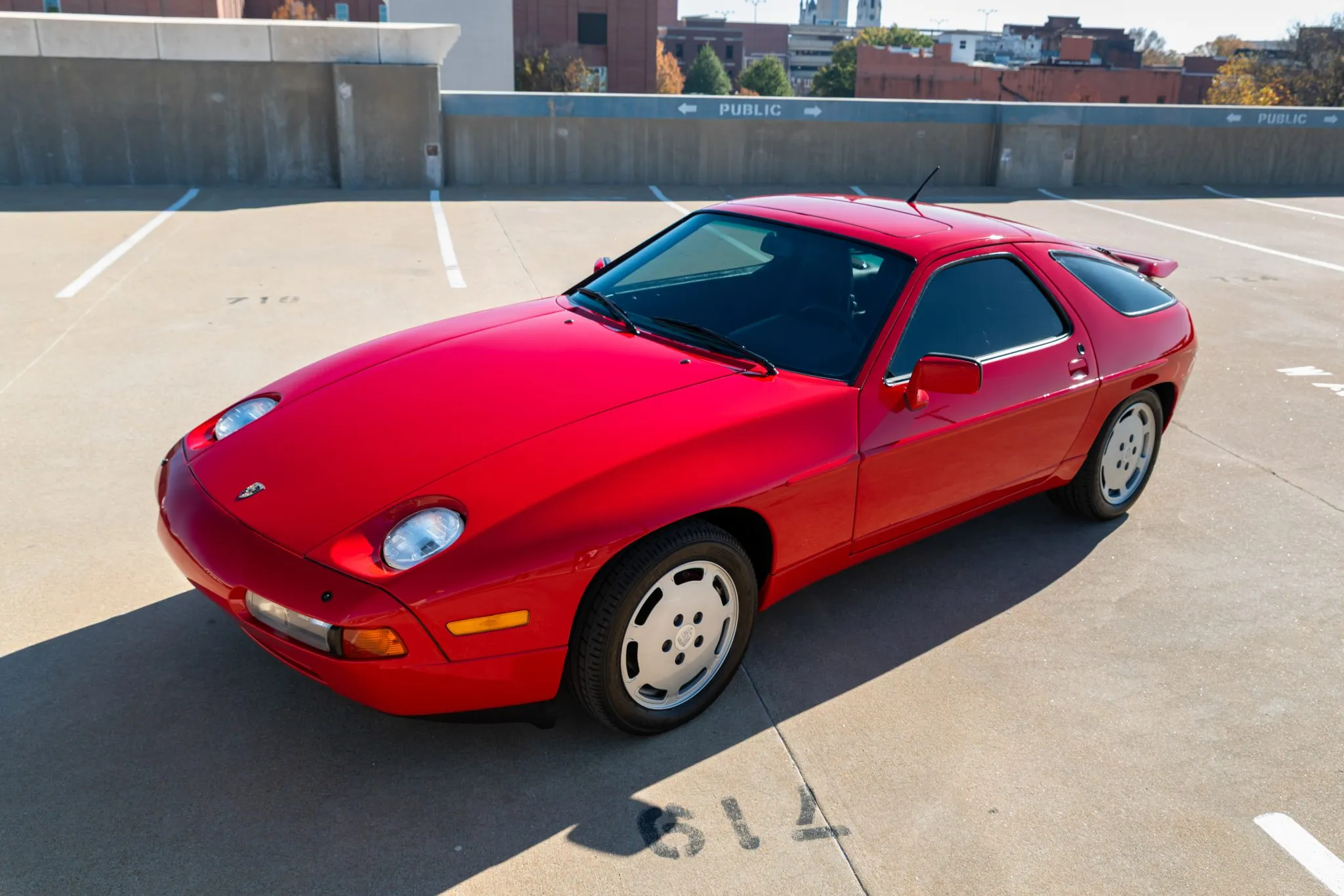 Load larger image of 1989 Porsche 928 S4 - Stuttcars Classified
