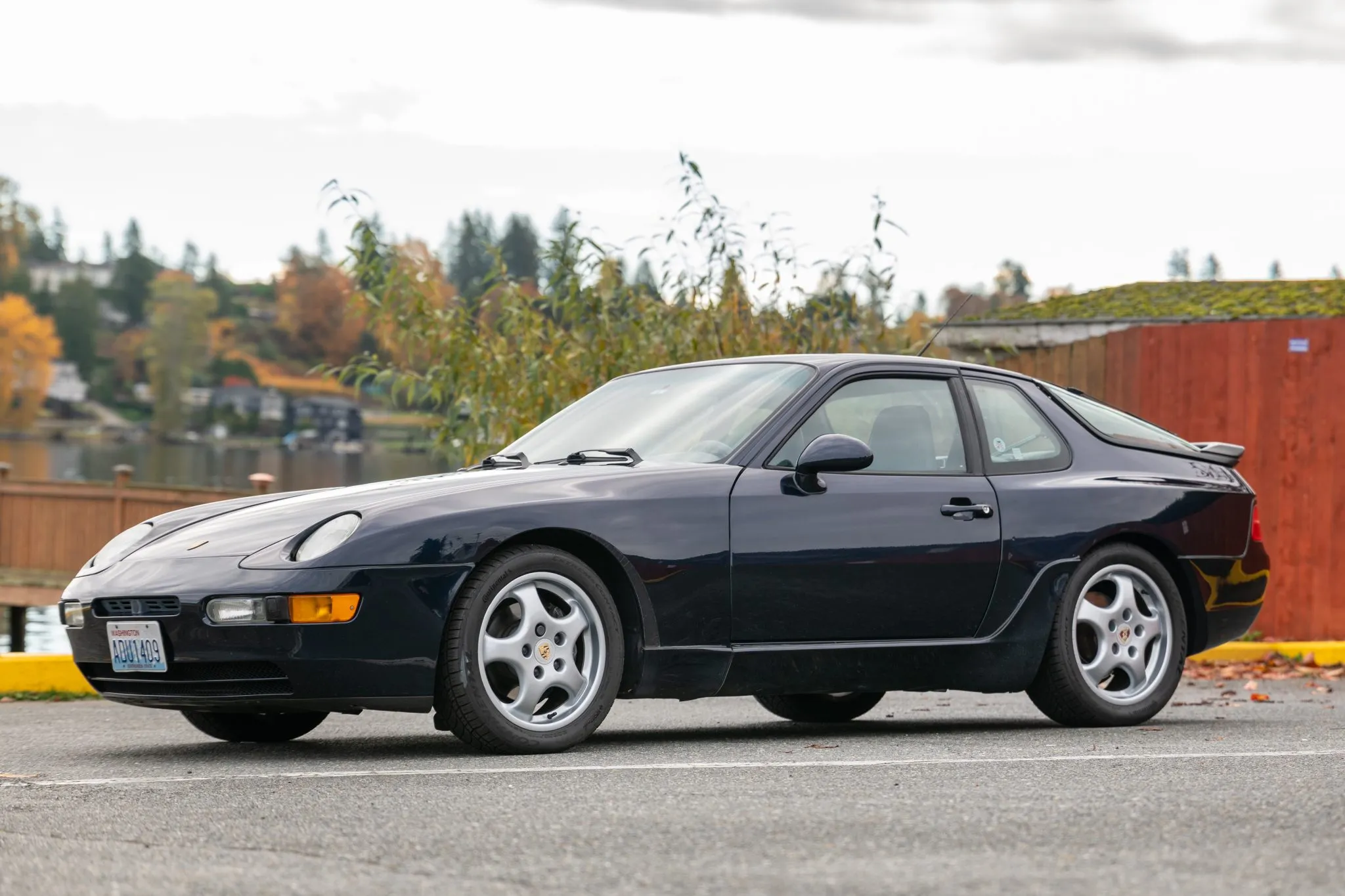 Load larger image of 1992 Porsche 968 Coupe - Stuttcars Classified