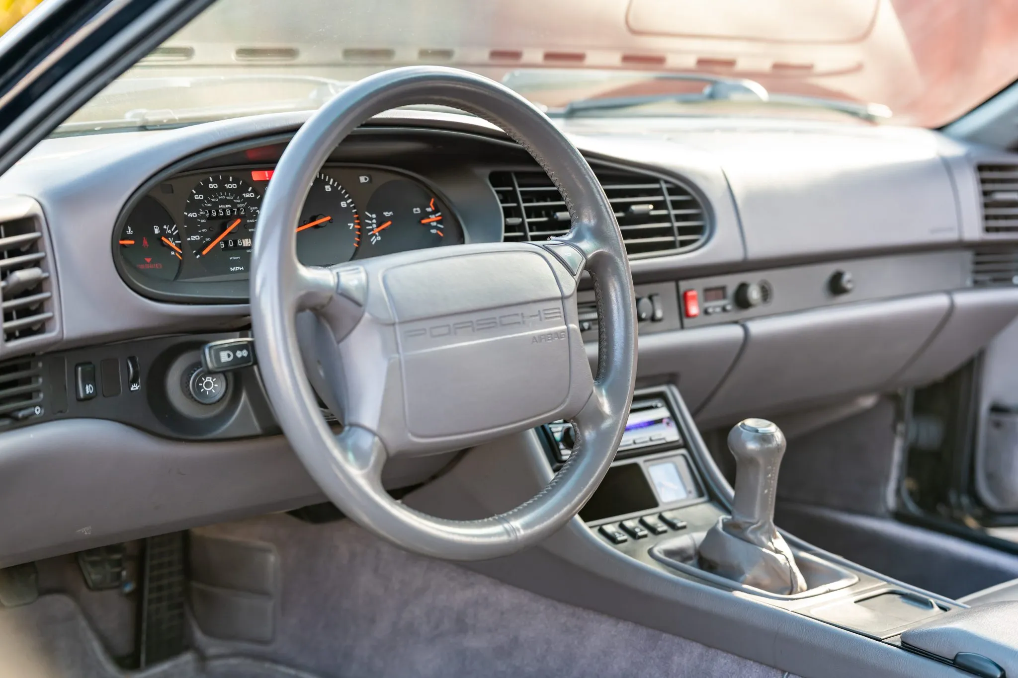 Load larger image of 1992 Porsche 968 Coupe - Stuttcars Classified