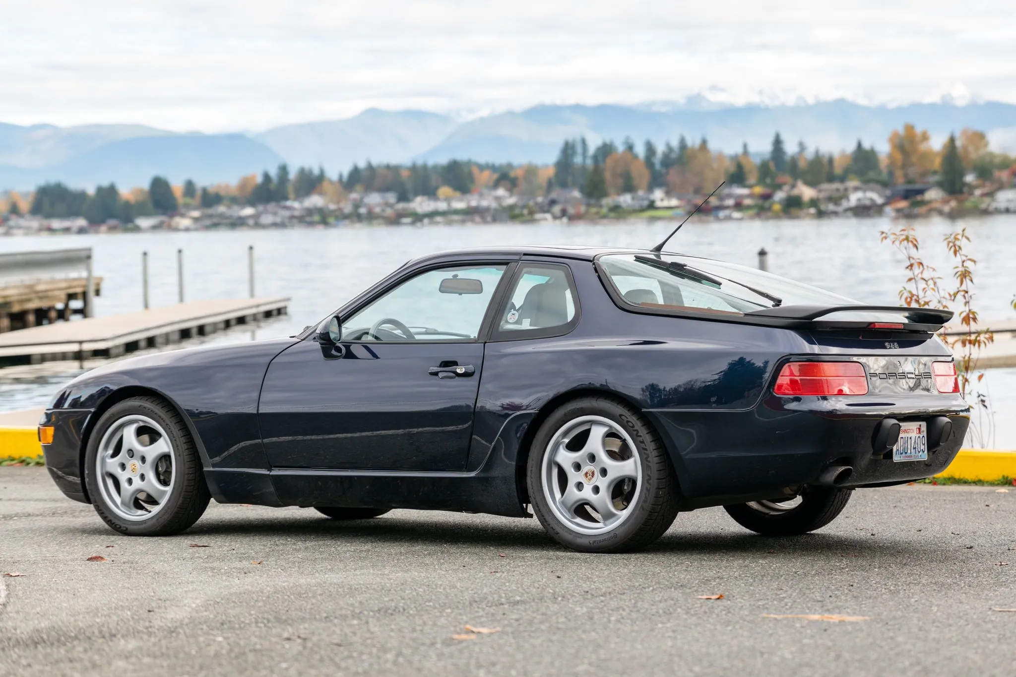 Load larger image of 1992 Porsche 968 Coupe - Stuttcars Classified