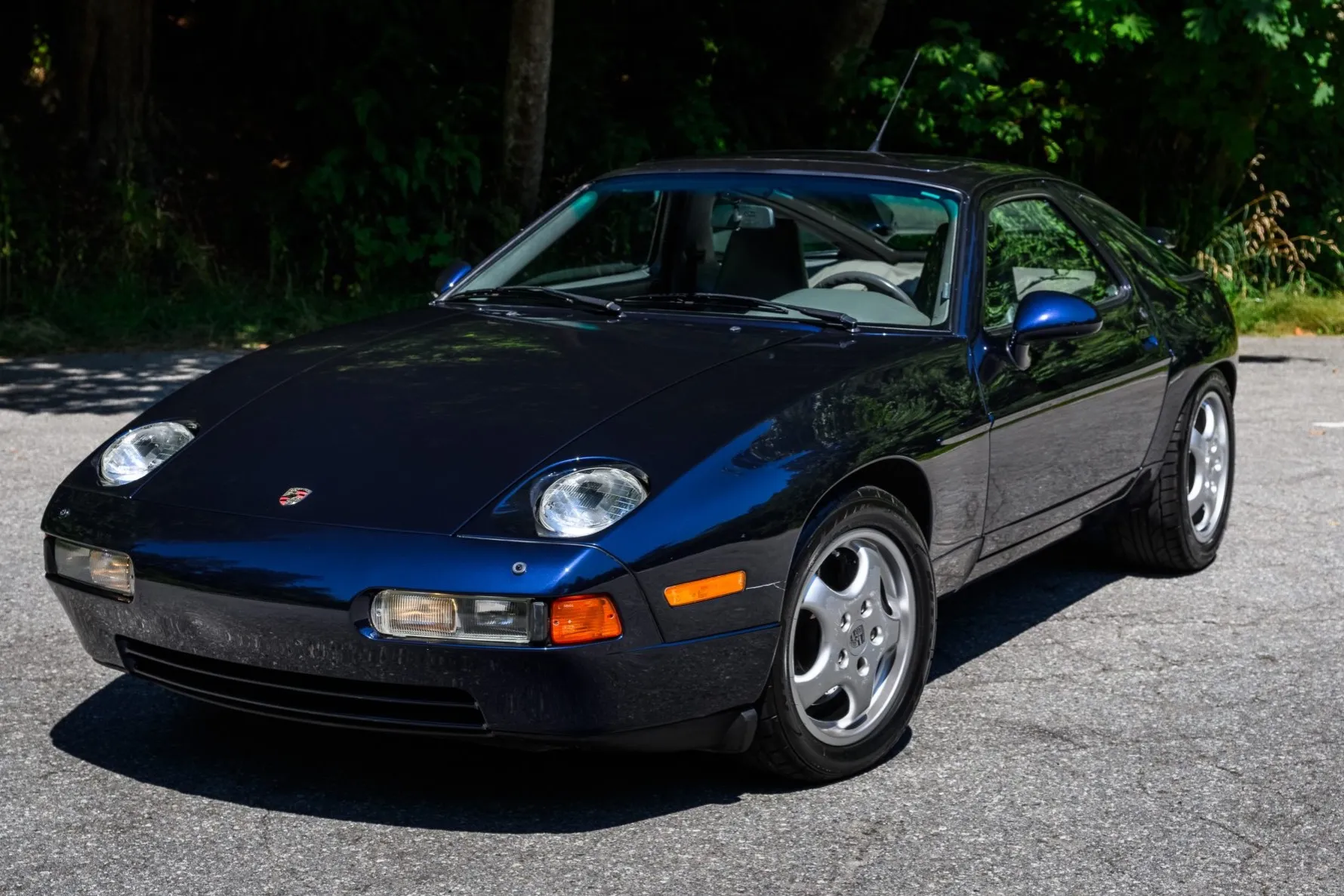 Load larger image of 1993 Porsche 928 GTS - Stuttcars Classified