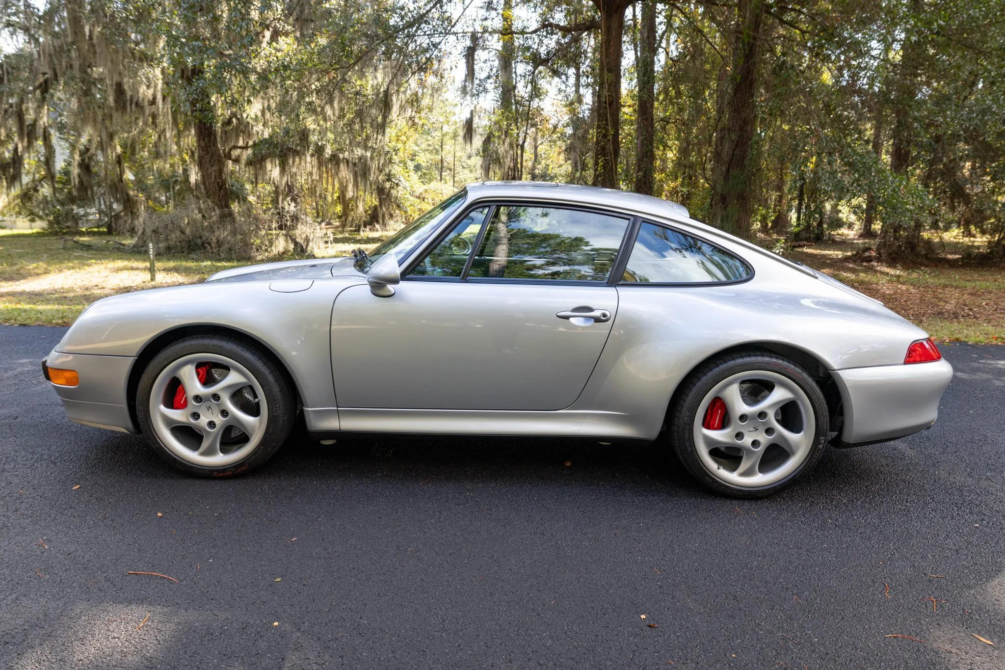 Load larger image of 1997 Porsche 911 Carrera 4S - Stuttcars Classified