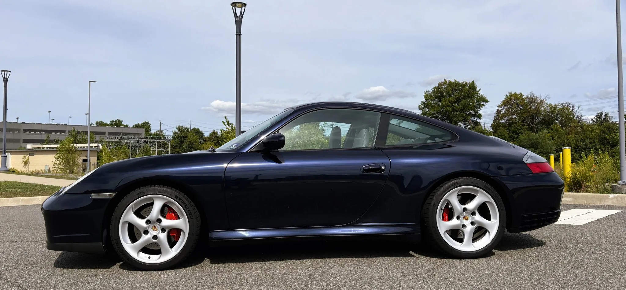 Load larger image of 2004 Porsche 911 Carrera 4S Coupe - Stuttcars Classified