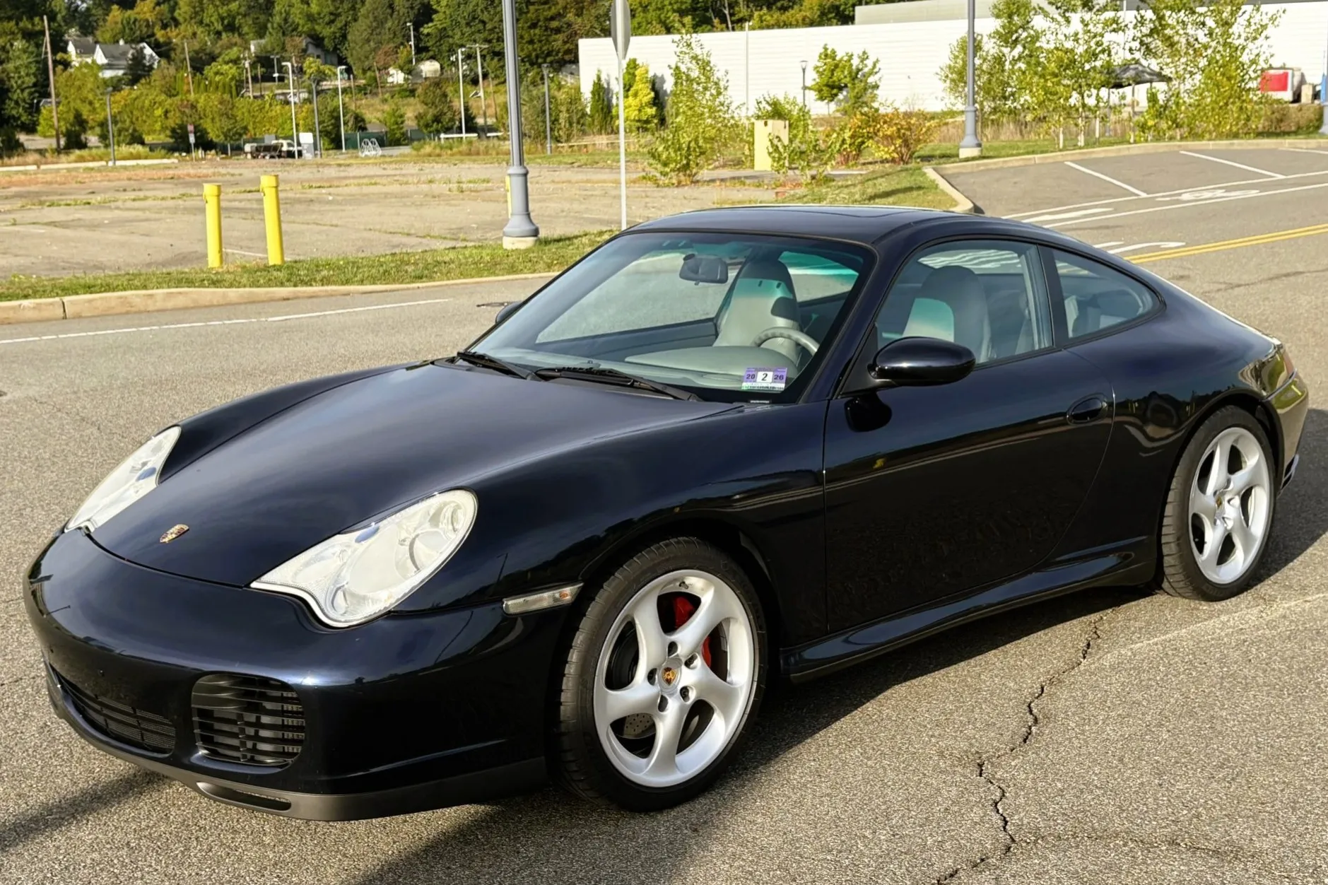 Load larger image of 2004 Porsche 911 Carrera 4S Coupe - Stuttcars Classified