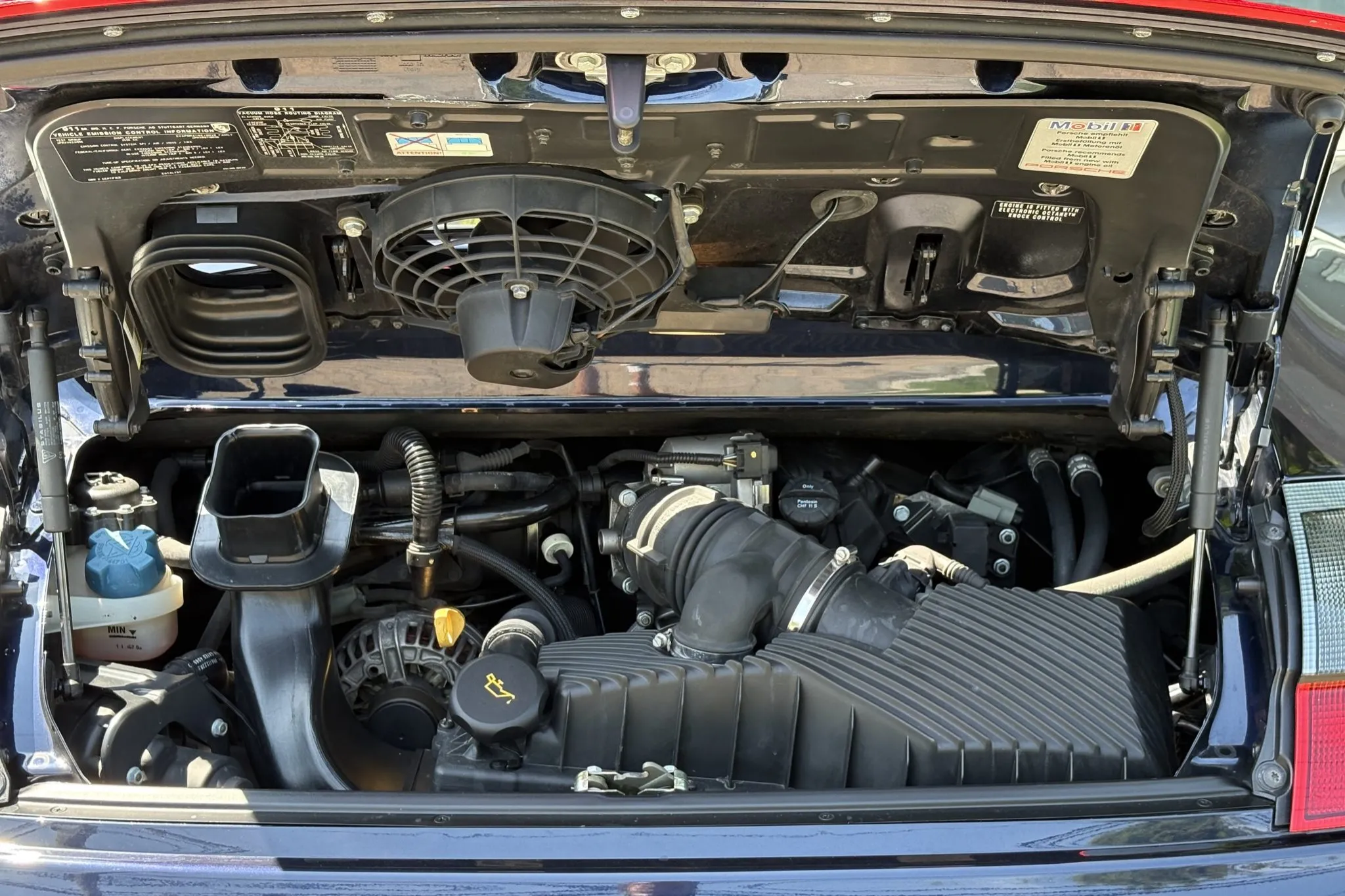 Load larger image of 2004 Porsche 911 Carrera 4S Coupe - Stuttcars Classified