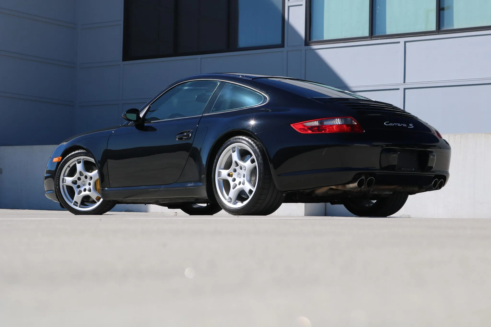 Load larger image of 2005 Porsche 911 Carrera S Coupe - Stuttcars Classified