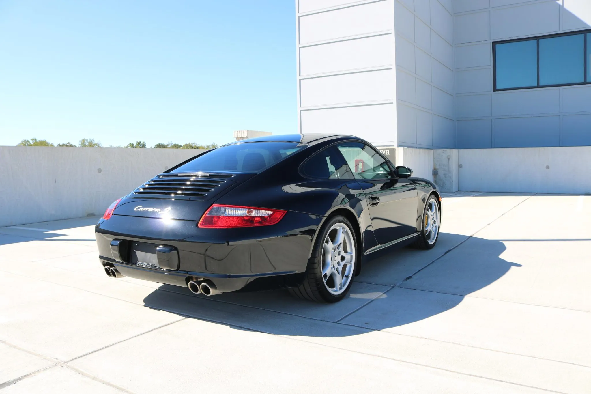 Load larger image of 2005 Porsche 911 Carrera S Coupe - Stuttcars Classified