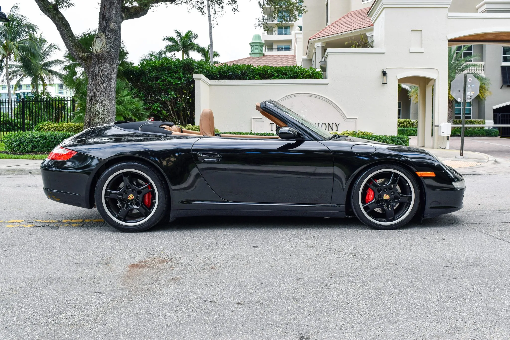 Load larger image of 2006 Porsche 911 Carrera 4S Cabriolet - Stuttcars Classified