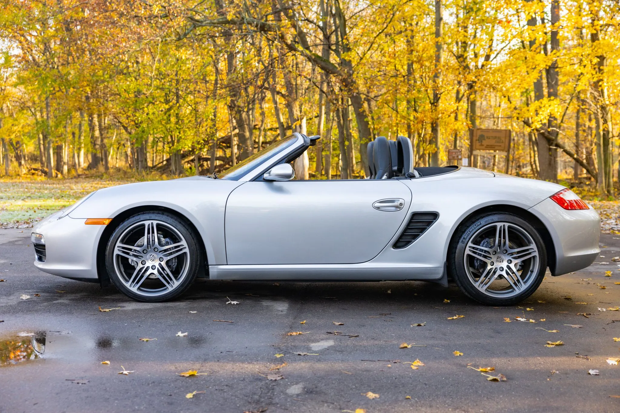 Load larger image of 2006 Porsche Boxster - Stuttcars Classified