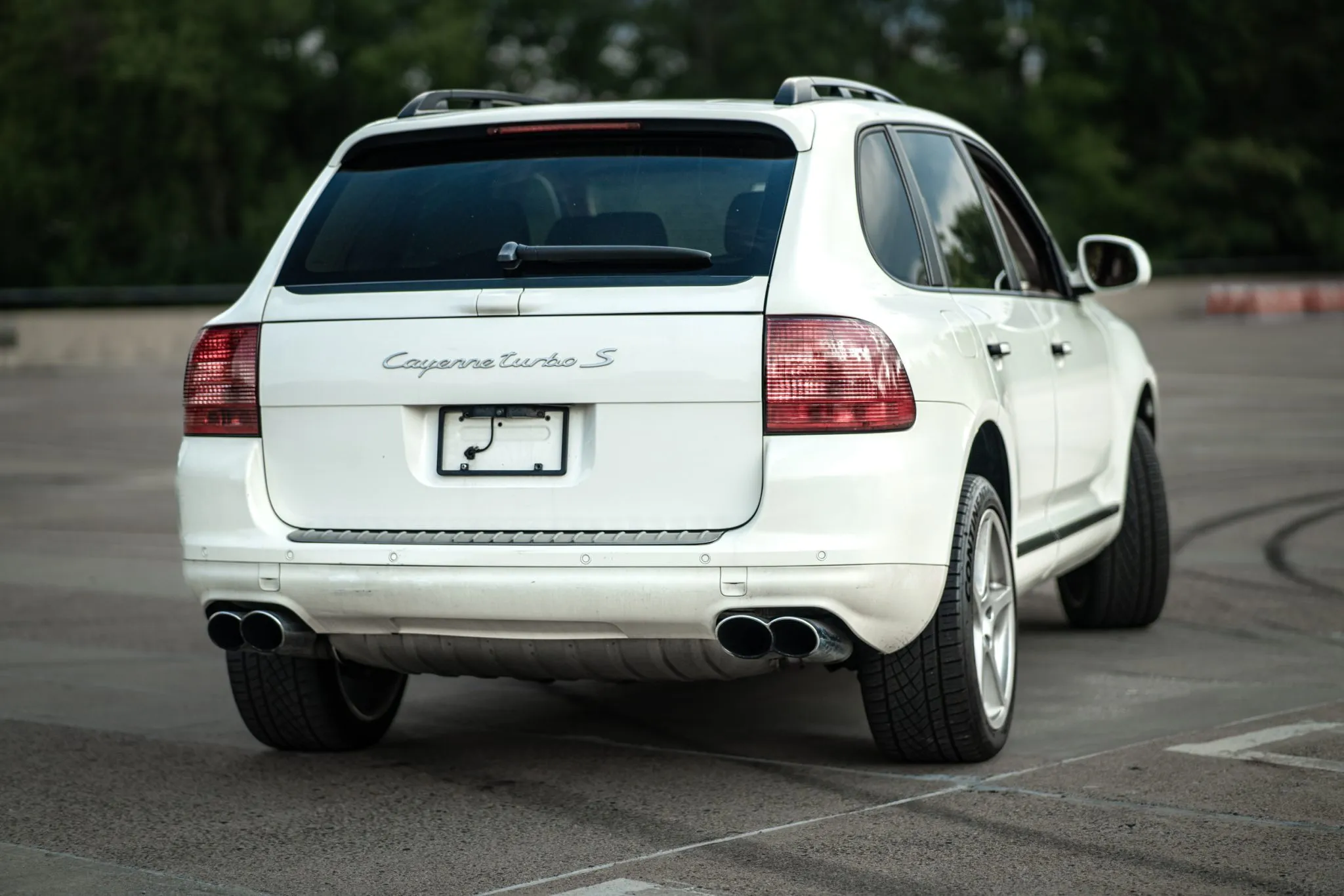 Load larger image of 2006 Porsche Cayenne Turbo S - Stuttcars Classified
