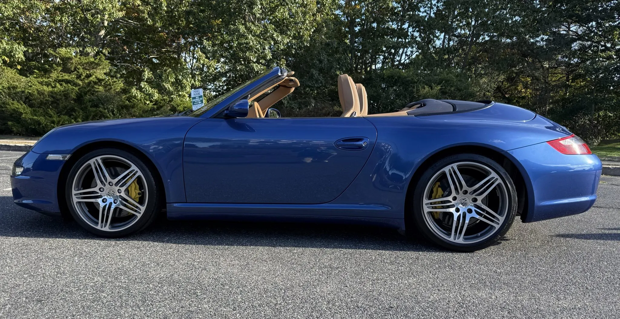 Load larger image of 2007 Porsche 911 Carrera 4S Cabriolet - Stuttcars Classified