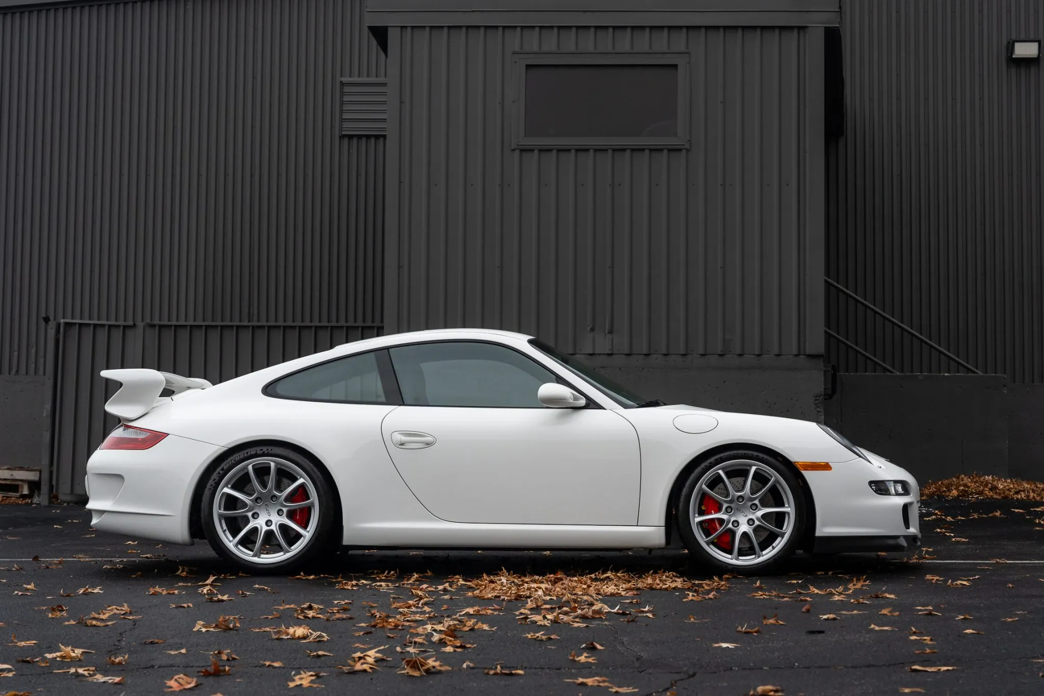Load larger image of 2007 Porsche 911 GT3 - Stuttcars Classified
