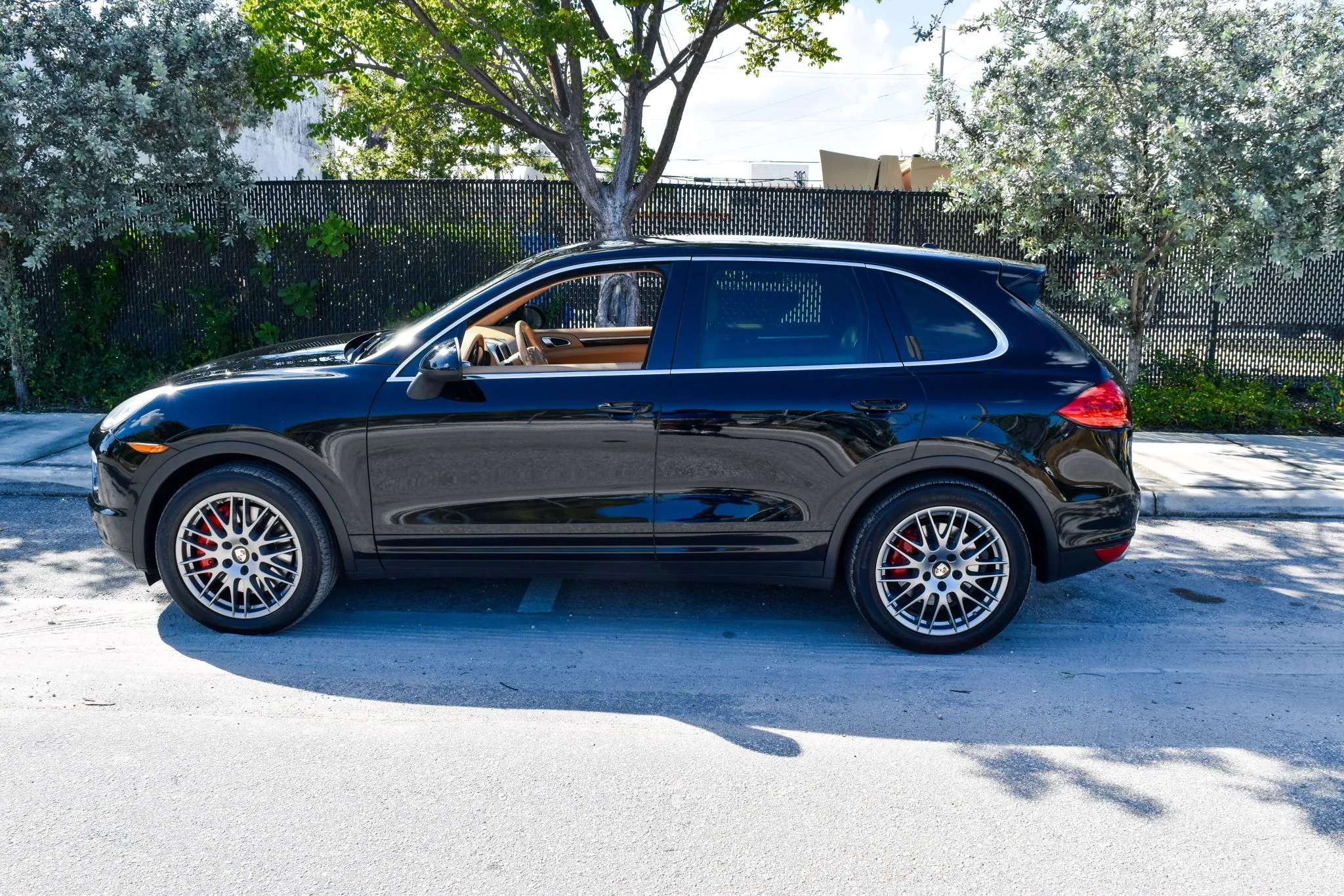 Load larger image of 2011 Porsche Cayenne Turbo - Stuttcars Classified