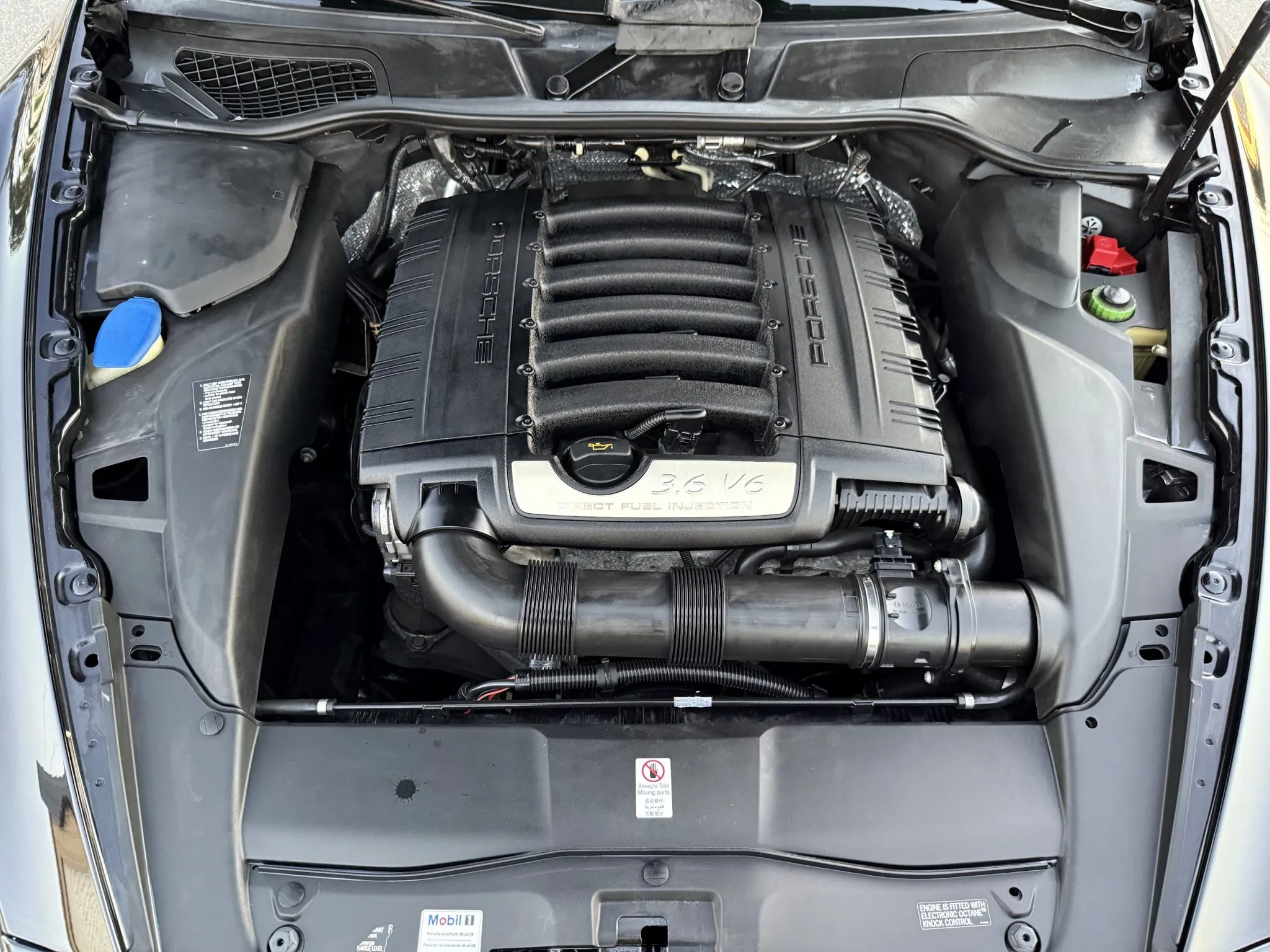 Load larger image of 2013 Porsche Cayenne - Stuttcars Classified