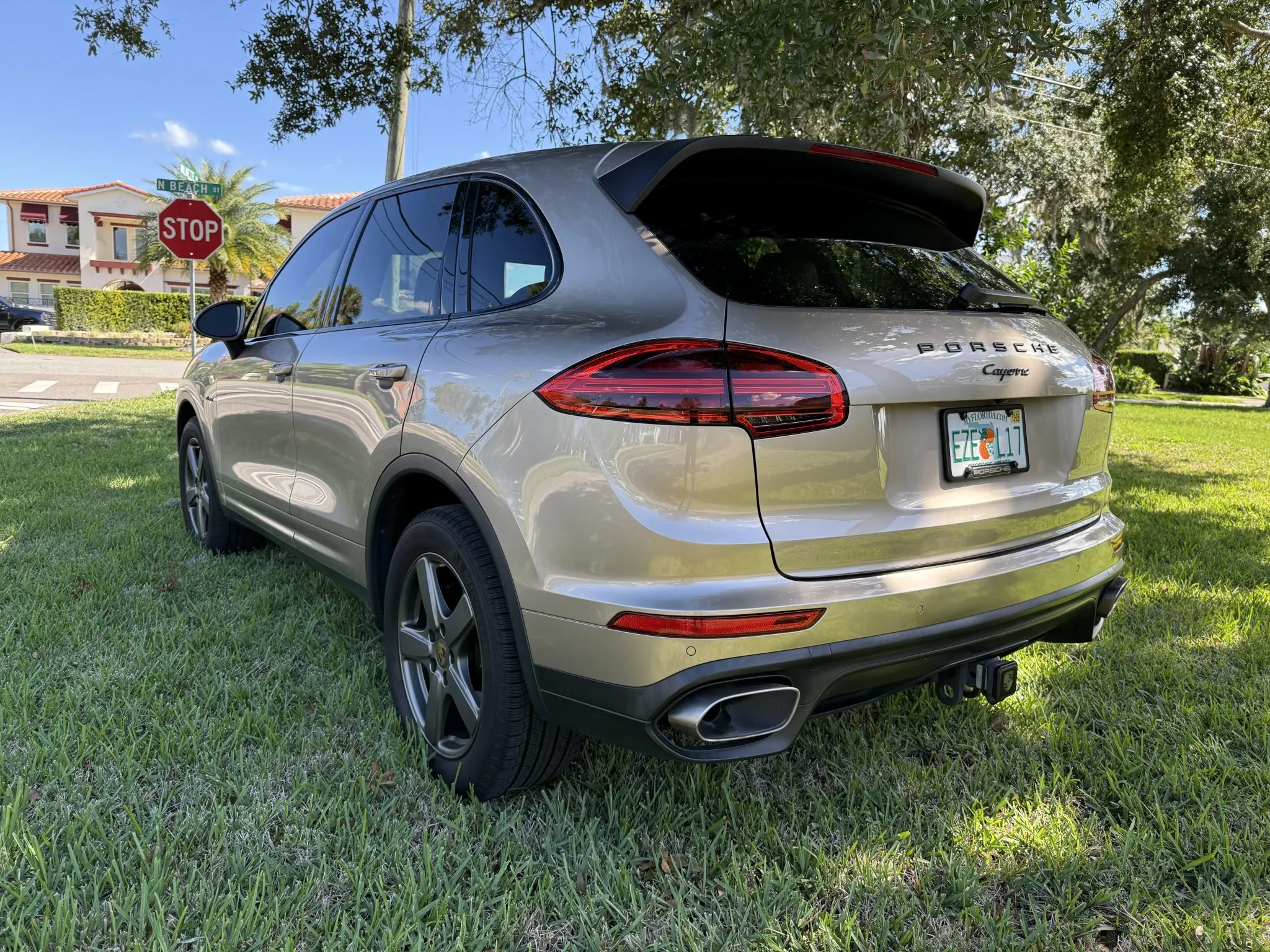 Load larger image of 2015 Porsche Cayenne Diesel - Stuttcars Classified