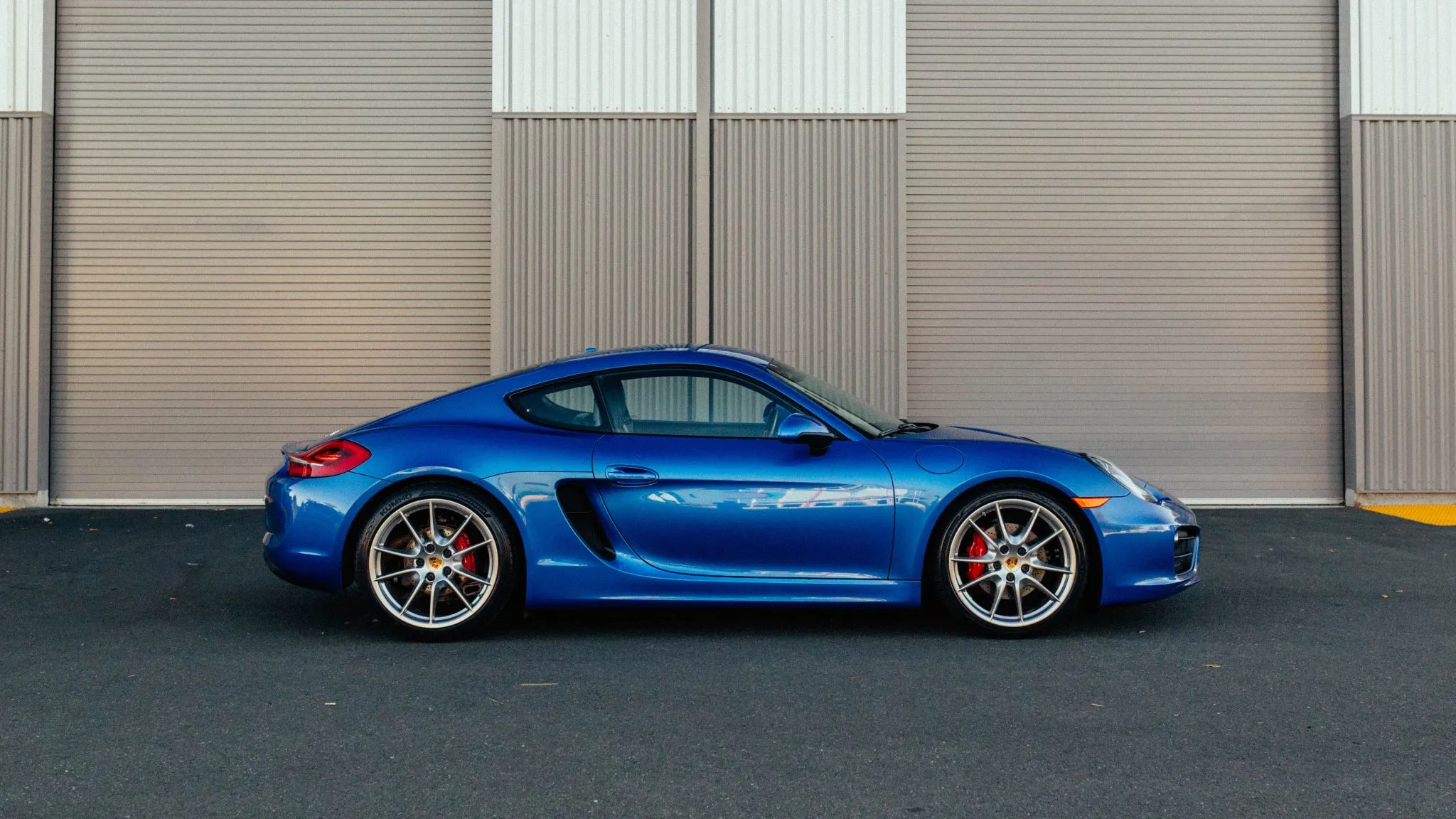 Load larger image of 2015 Porsche Cayman S - Stuttcars Classified
