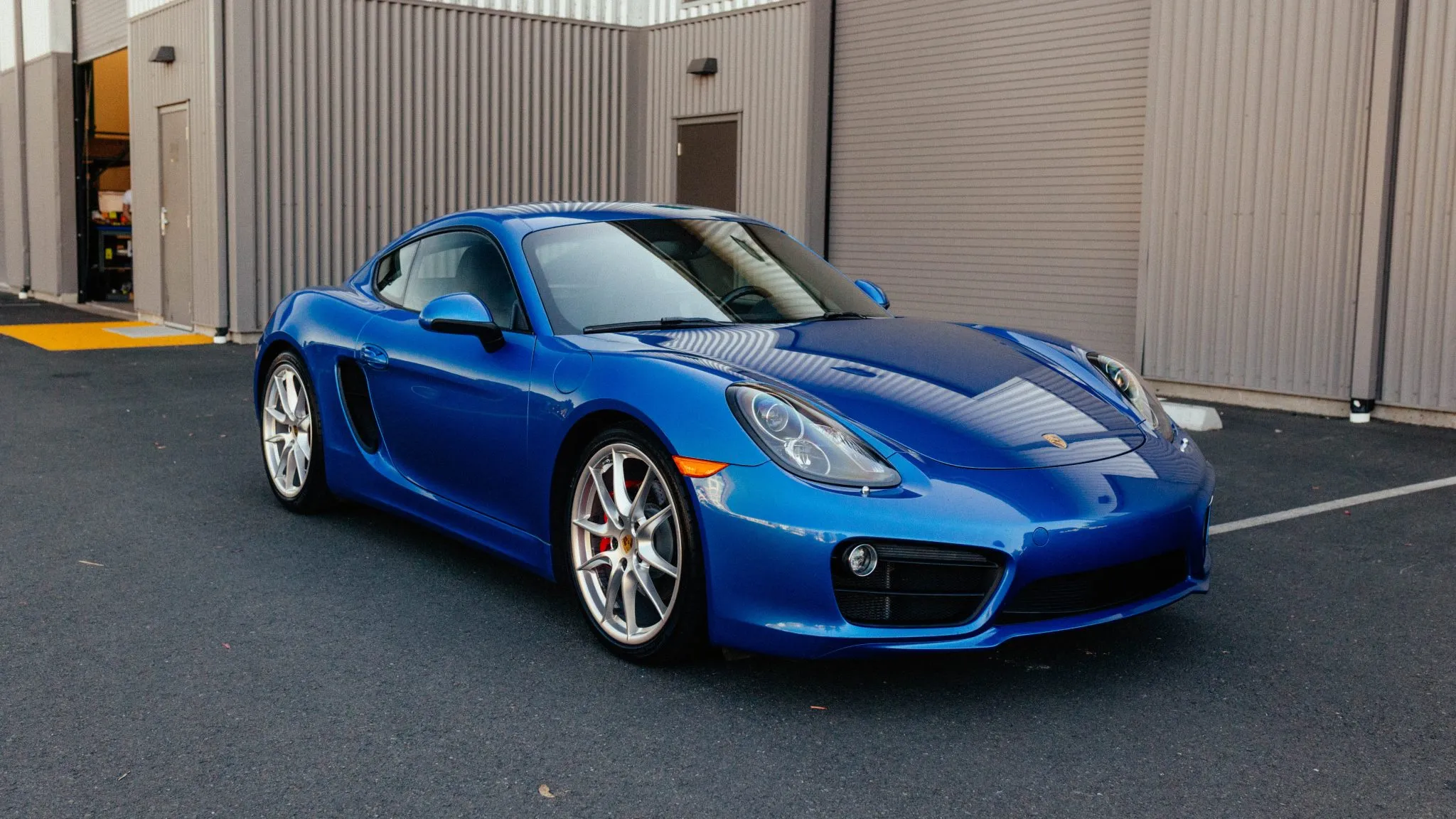 Load larger image of 2015 Porsche Cayman S - Stuttcars Classified