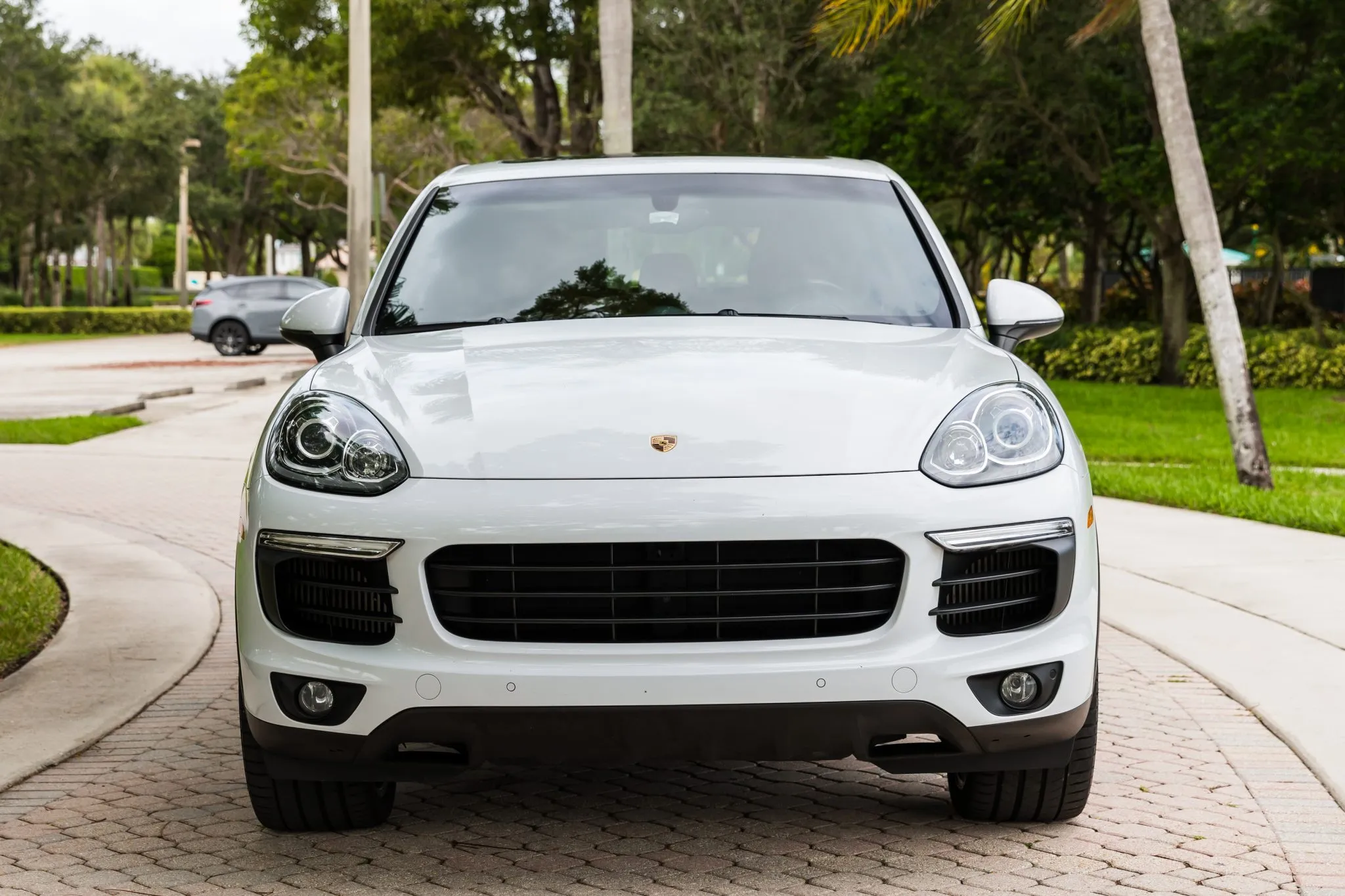 Load larger image of 2016 Porsche Cayenne S - Stuttcars Classified