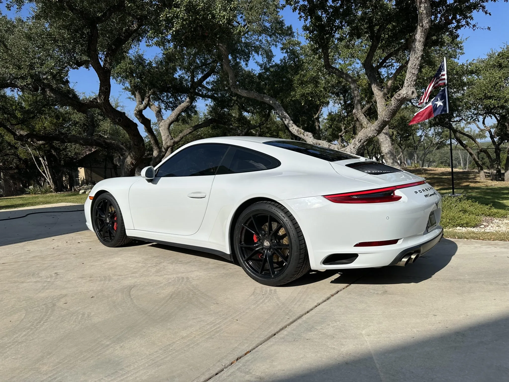 Load larger image of 2017 Porsche 911 Carrera 4S Coupe - Stuttcars Classified