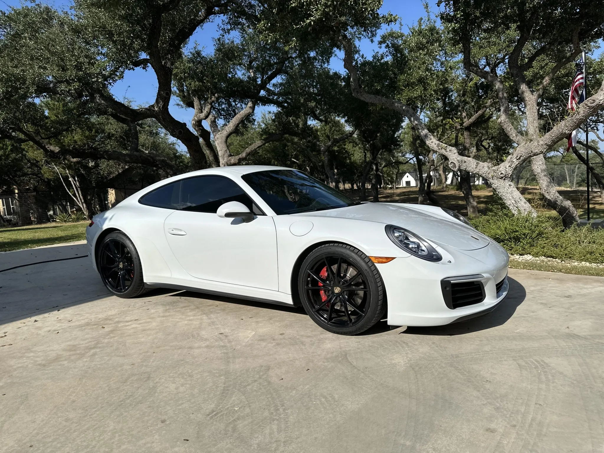 Load larger image of 2017 Porsche 911 Carrera 4S Coupe - Stuttcars Classified