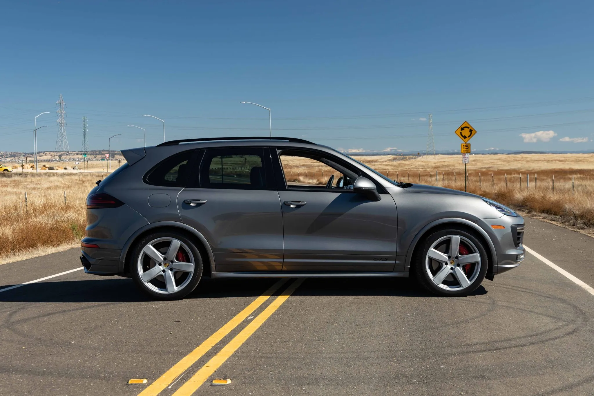 Load larger image of 2017 Porsche Cayenne GTS - Stuttcars Classified