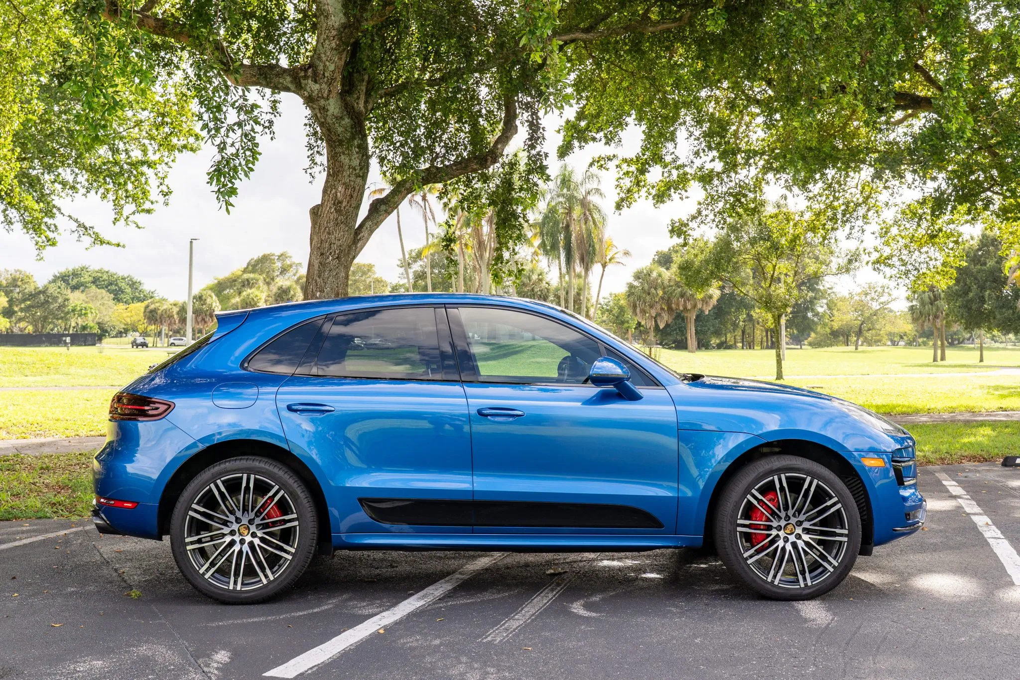 Load larger image of 2017 Porsche Macan Turbo - Stuttcars Classified
