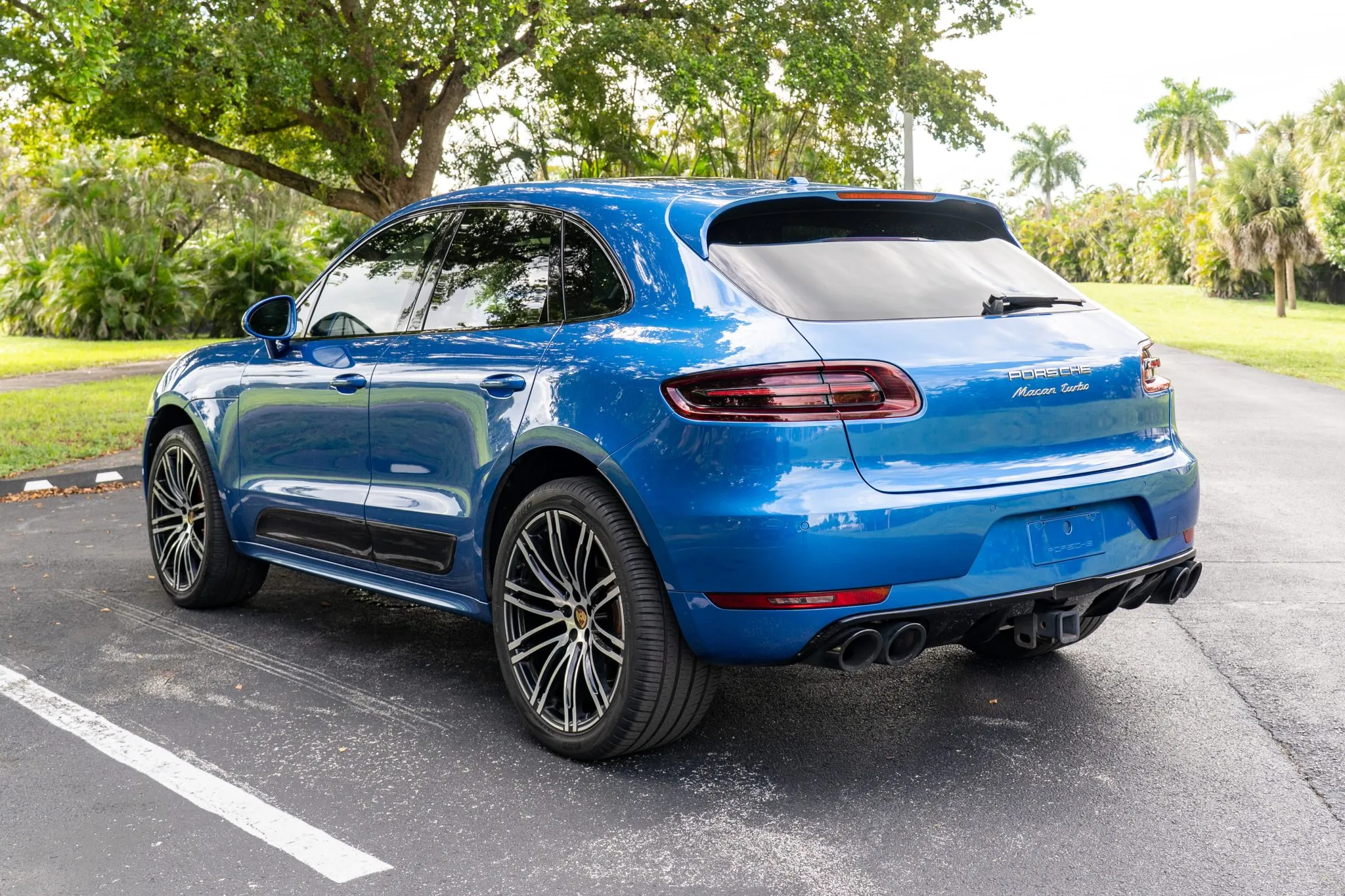 Load larger image of 2017 Porsche Macan Turbo - Stuttcars Classified