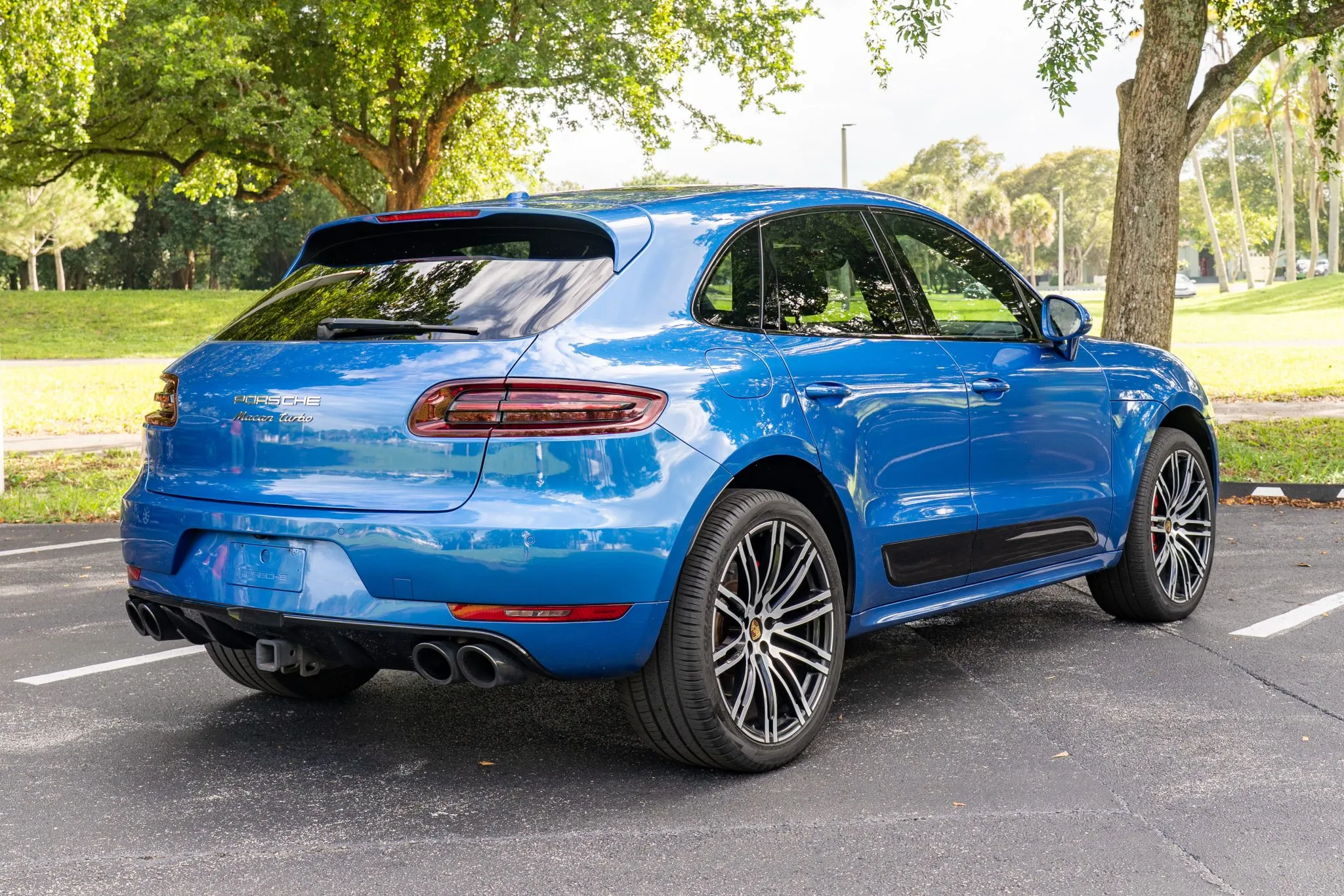 Load larger image of 2017 Porsche Macan Turbo - Stuttcars Classified