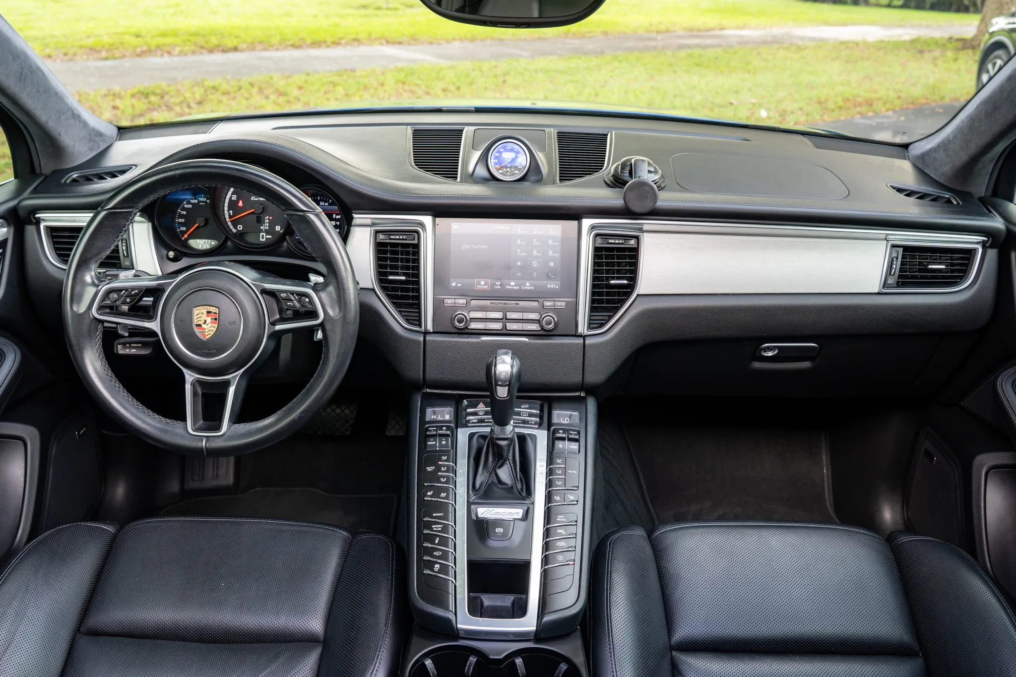 Load larger image of 2017 Porsche Macan Turbo - Stuttcars Classified