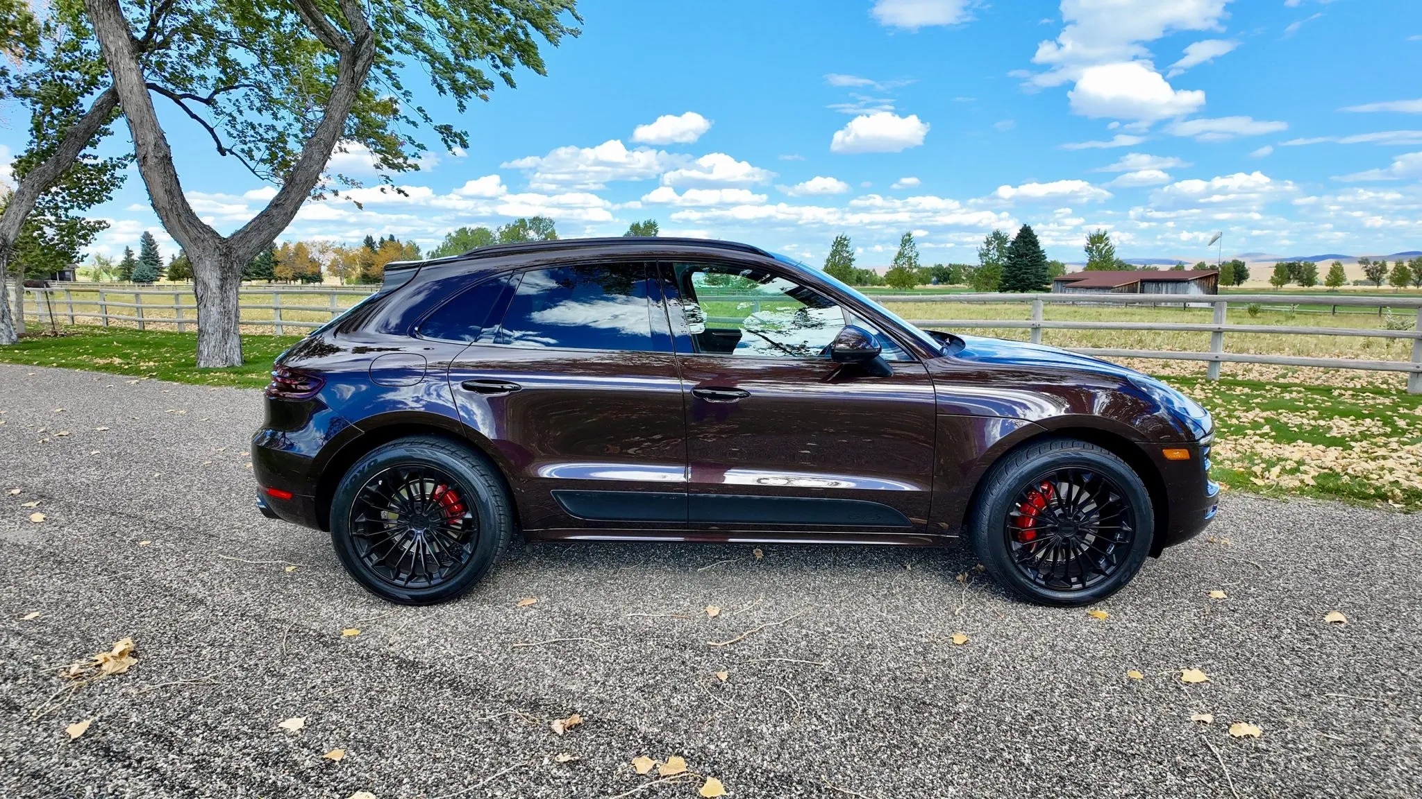Load larger image of 2017 Porsche Macan GTS - Stuttcars Classified