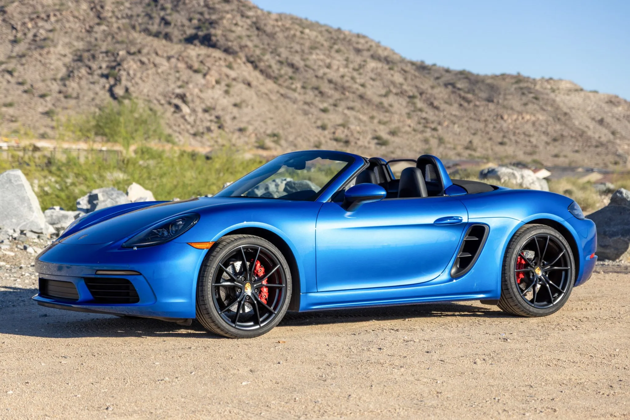 Load larger image of 2018 Porsche 718 Boxster S - Stuttcars Classified