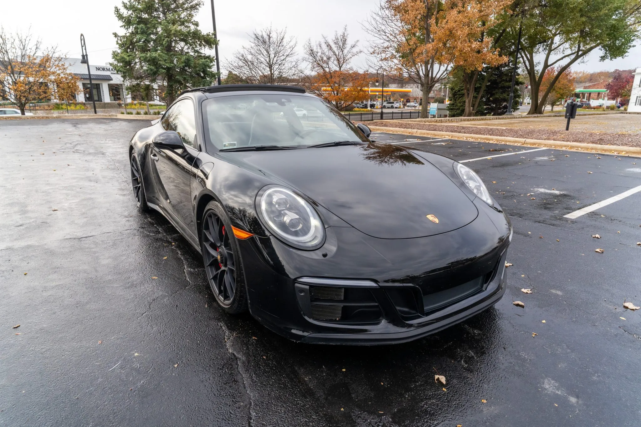 Load larger image of 2018 Porsche 911 Carrera 4 GTS Coupe - Stuttcars Classified