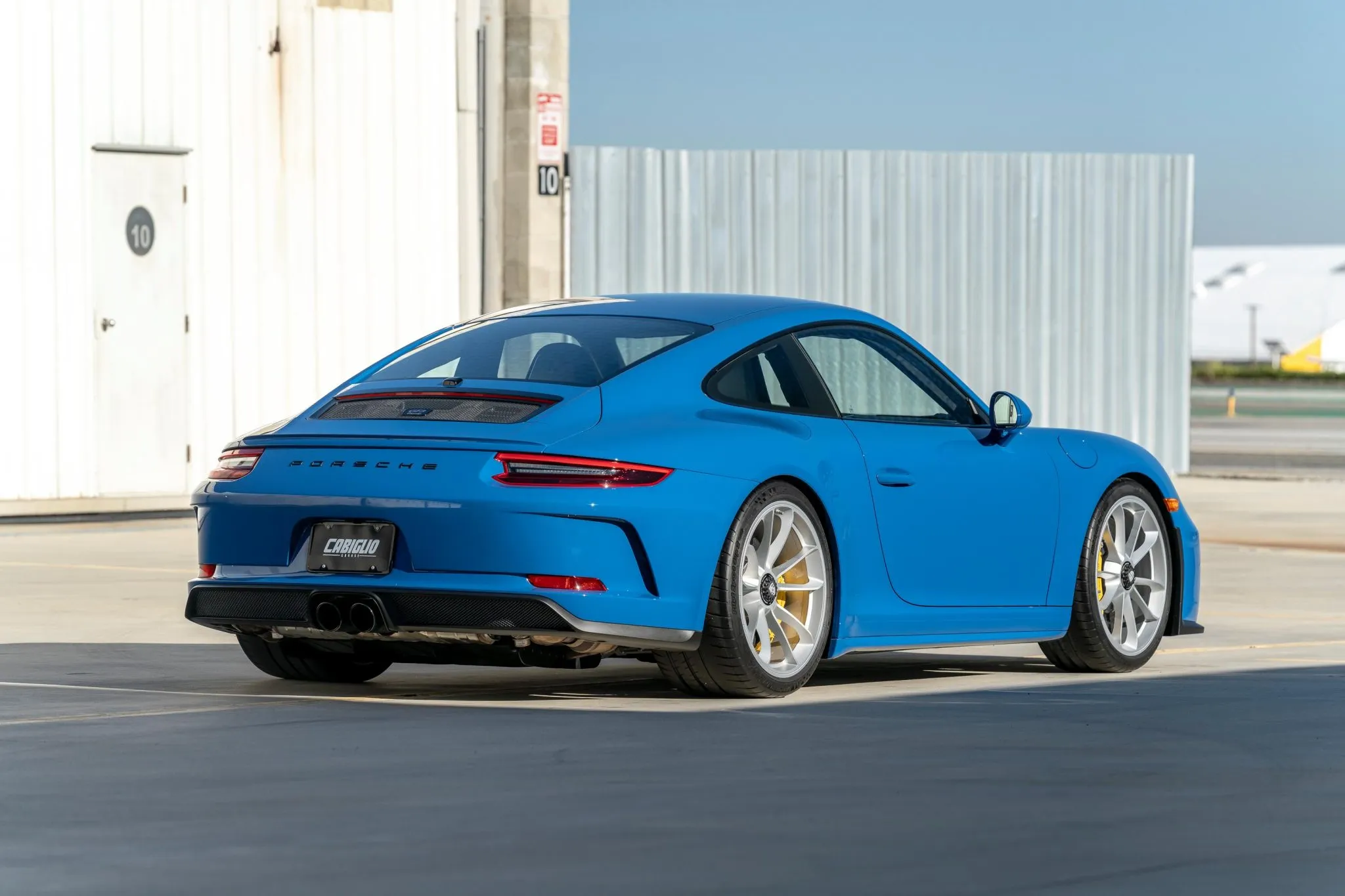 Load larger image of 2018 Porsche 911 GT3 Touring - Stuttcars Classified