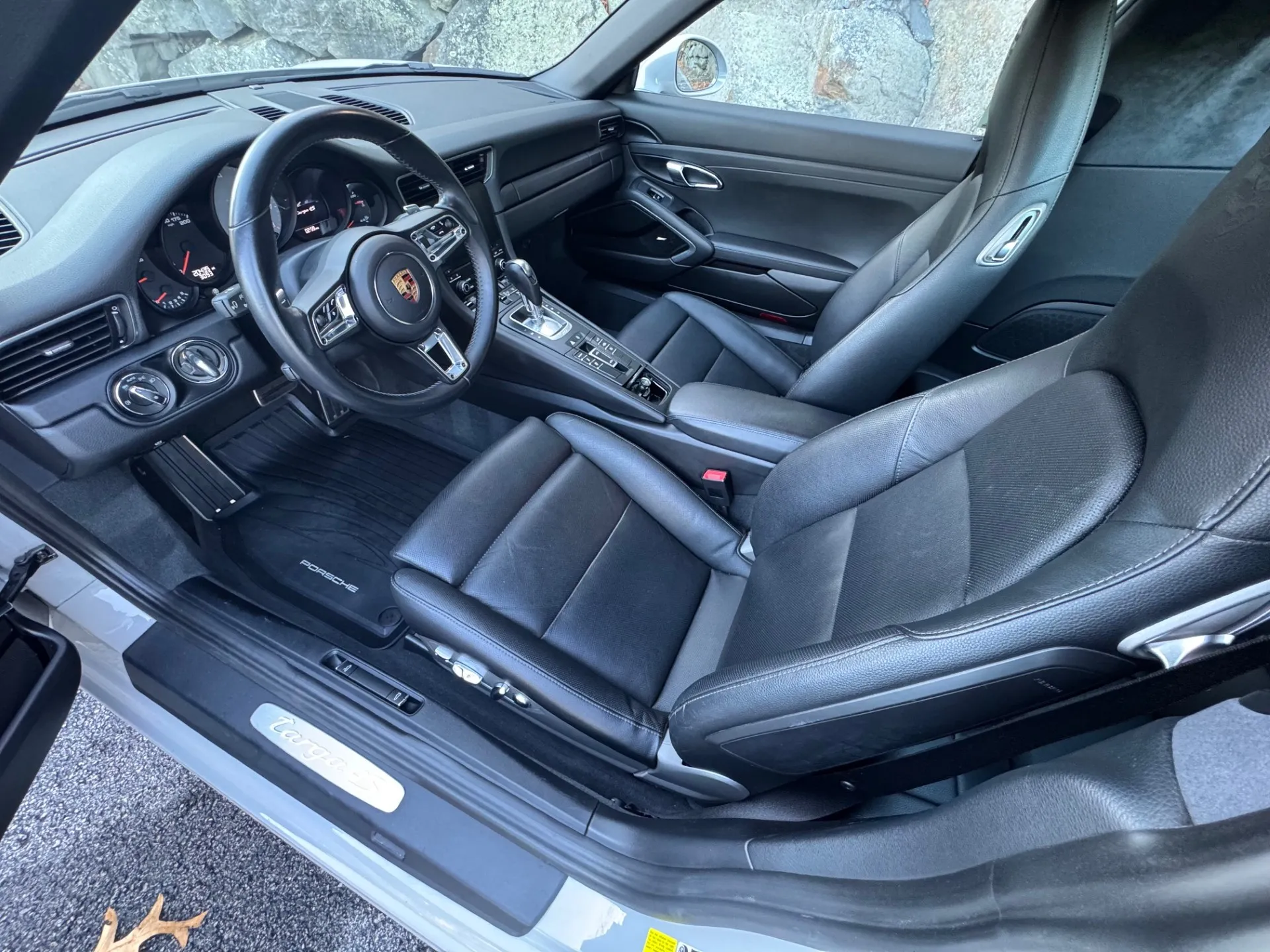 Load larger image of 2018 Porsche 911 Targa 4S - Stuttcars Classified